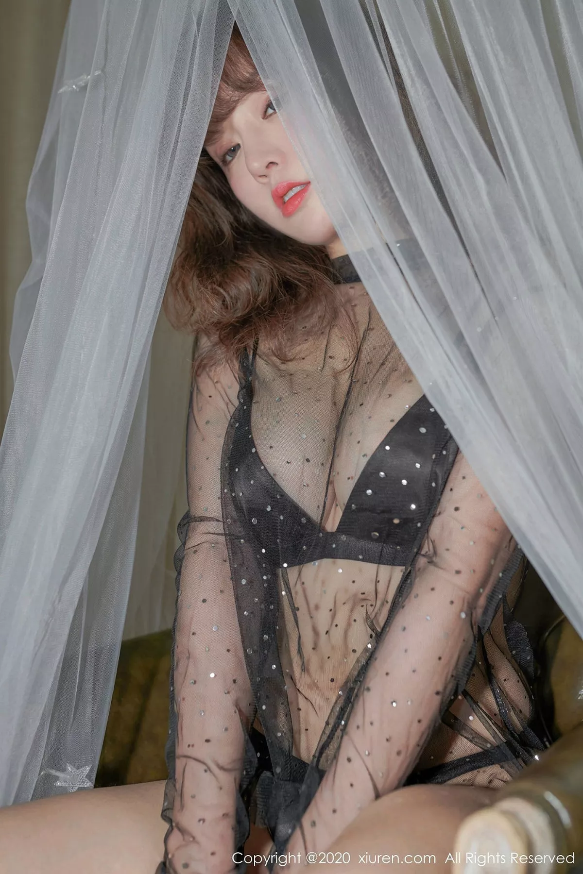 秀人集.com_[XiuRen秀人网]No.1925_女神王雨纯私房床上黑色睡衣秀豪乳半球撩人姿势极致诱惑写真54P