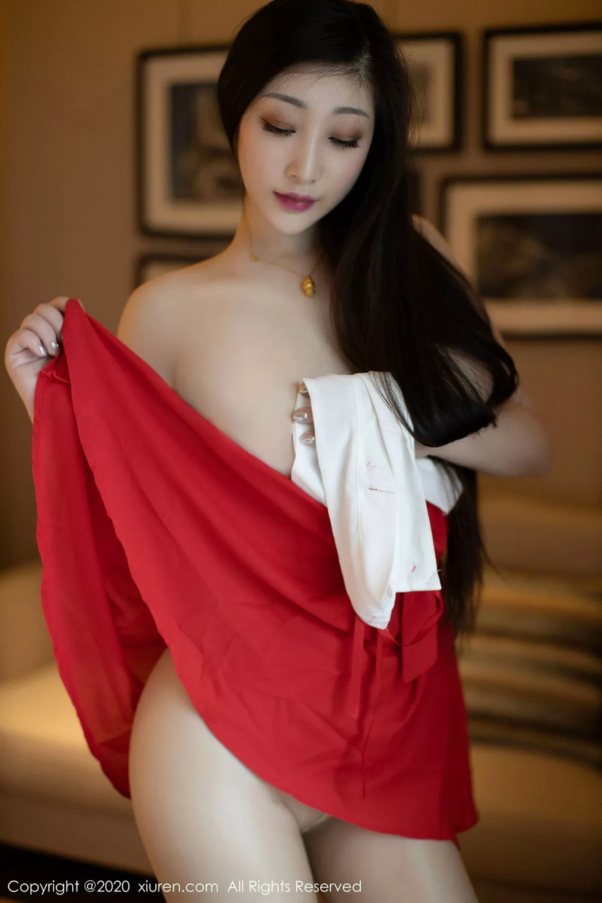 秀人集.com_[XiuRen秀人网]No.1932_女神妲己_Toxic泰国心愿旅拍真空吊裙秀丰胸肥臀火辣诱惑写真55P