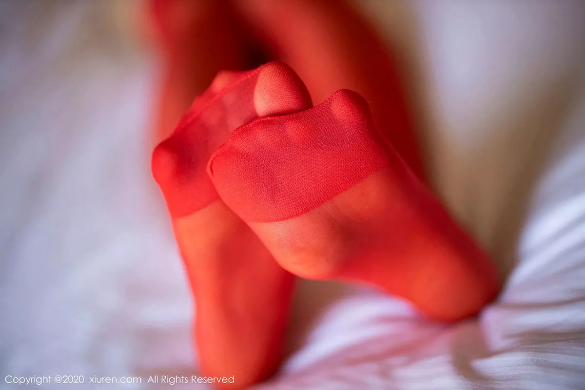 秀人集.com_[XiuRen秀人网]No.1949_女神杨晨晨sugar私房红色内衣配红丝袜秀火辣身材诱惑写真106P