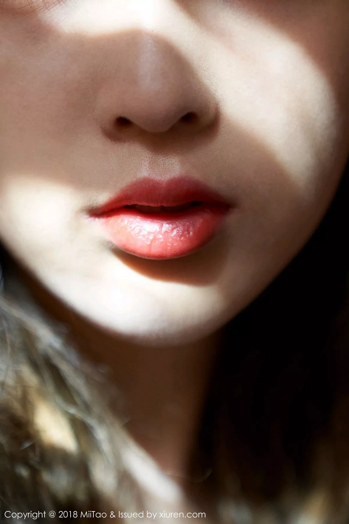 秀人集.com_[MiiTao蜜桃社]Vol.121_嫩模美绪私房真空开背毛衣露豪乳翘臀大尺度撩人诱惑写真92P