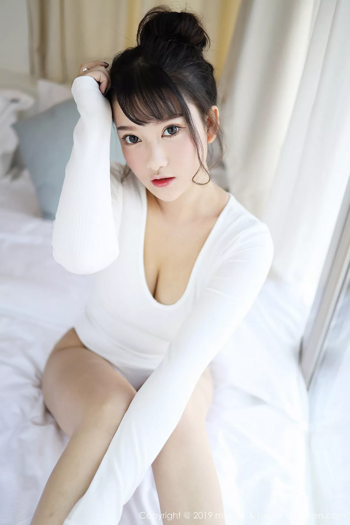 秀人集.com_[MyGirl美媛馆]Vol.342_巨乳嫩模小尤奈私房低胸白色内衣+比基尼秀完美身材诱惑写真40P