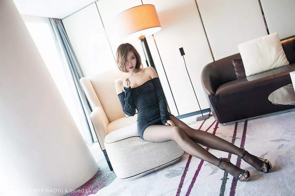 秀人集.com_[XiaoYu画语界]Vol.006_女神冯木木LRIS私房黑色连身裙配无内黑丝裤袜撩人诱惑写真81P