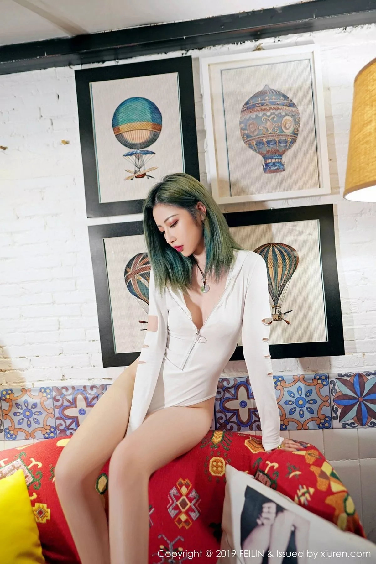 秀人集.com_[FeiLin嗲囡囡]Vol.188_嫩模小樱花私房白色抹胸内衣+白色高叉连体衣诱惑写真54P