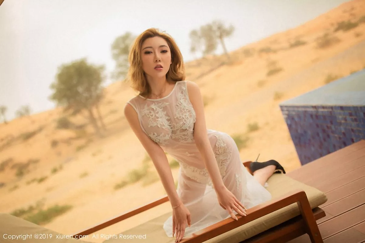 秀人集.com_[XiuRen秀人网]No.1384_嫩模萌汉药baby很酷迪拜旅拍大尺度全裸秀豪乳翘臀诱惑写真63P