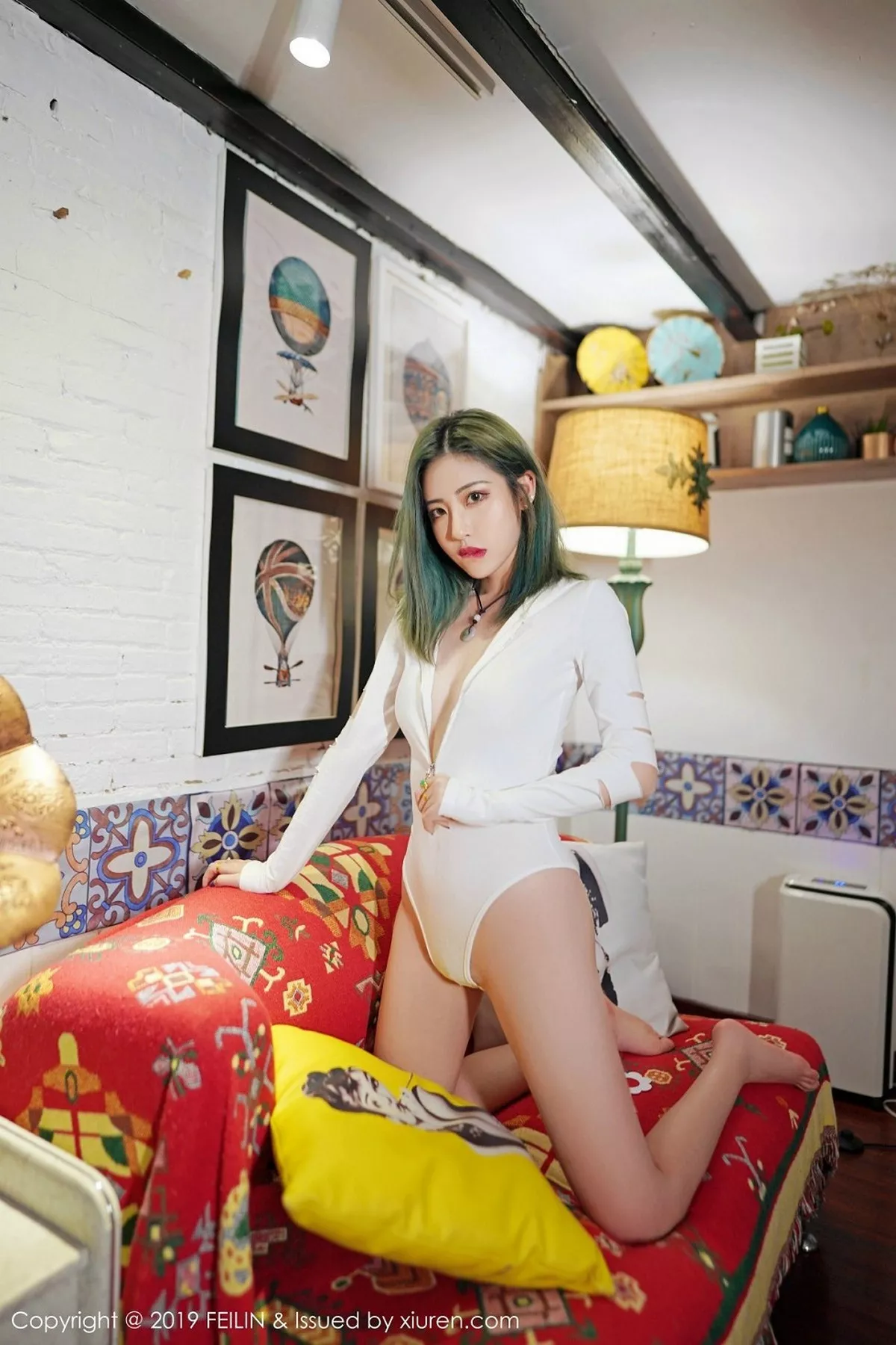 秀人集.com_[FeiLin嗲囡囡]Vol.188_嫩模小樱花私房白色抹胸内衣+白色高叉连体衣诱惑写真54P