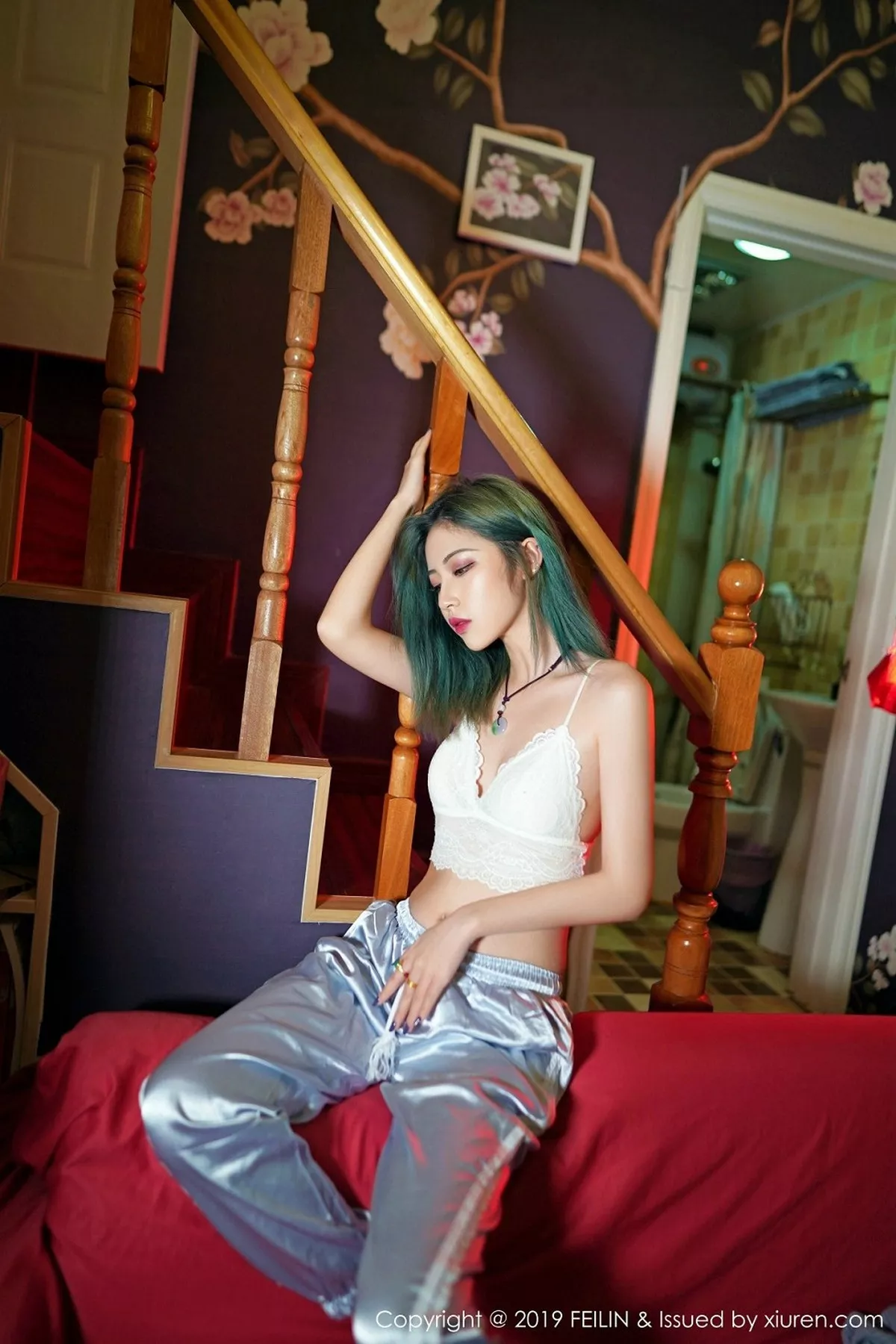 秀人集.com_[FeiLin嗲囡囡]Vol.188_嫩模小樱花私房白色抹胸内衣+白色高叉连体衣诱惑写真54P