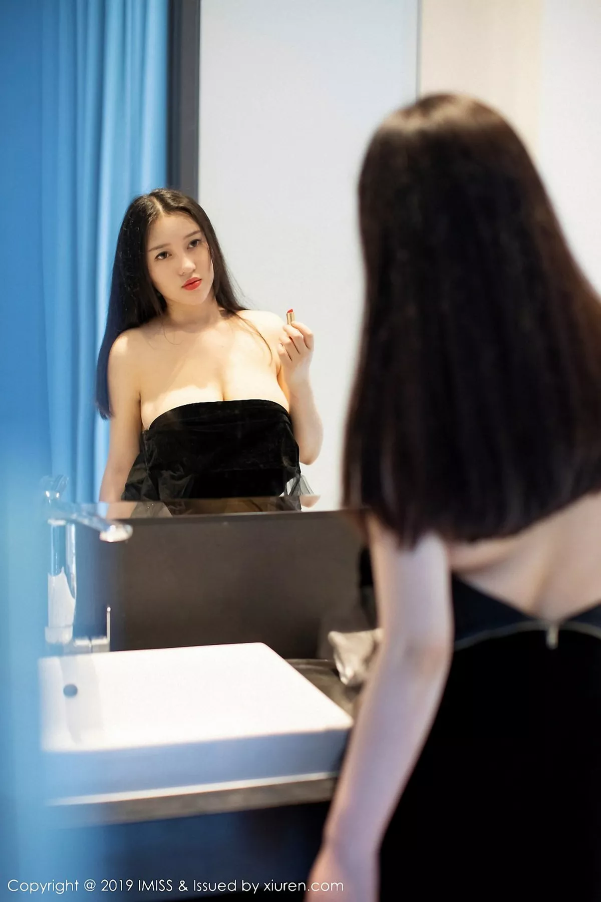 秀人集.com_[IMISS爱蜜社]Vol.335_女神恩一普吉岛旅拍泳池里真空白衬衣湿身秀豪乳诱惑写真35P