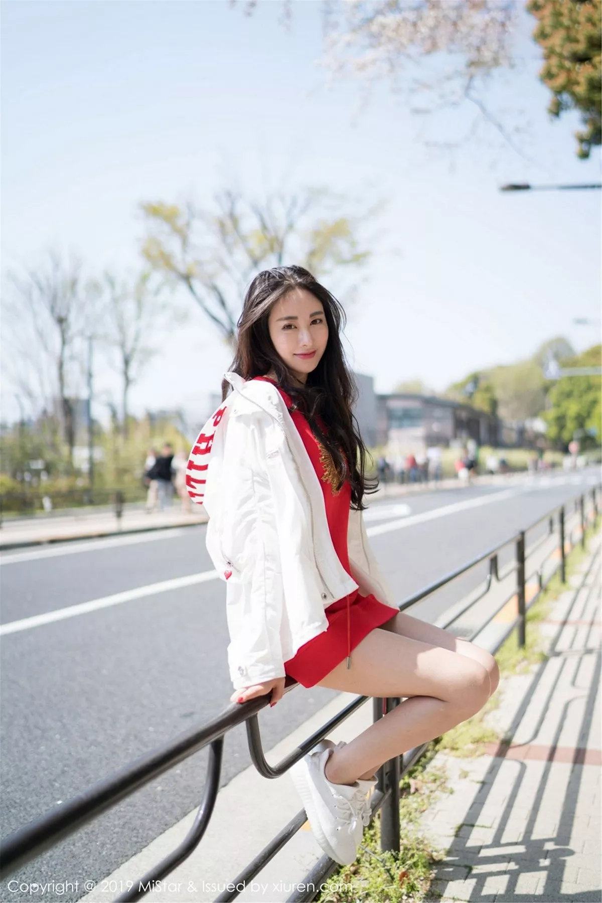 秀人集.com_[MiStar魅妍社]Vol.280_御姐穆菲菲日本旅拍户外性感内衣配蕾丝内裤惹火诱惑写真40P