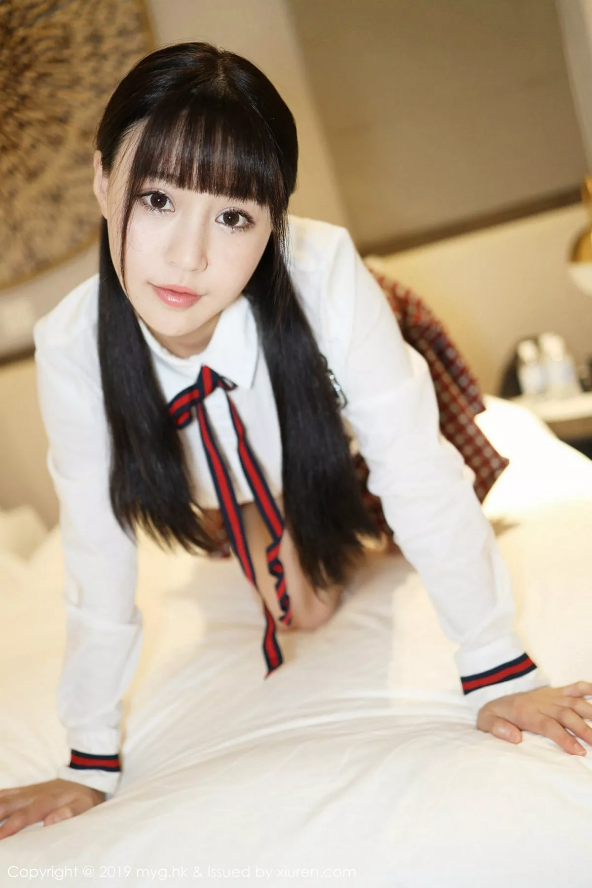 秀人集.com_[MyGirl美媛馆]Vol.355_嫩模Flower朱可儿学生装放学剧情私房床上撩人诱惑写真81P