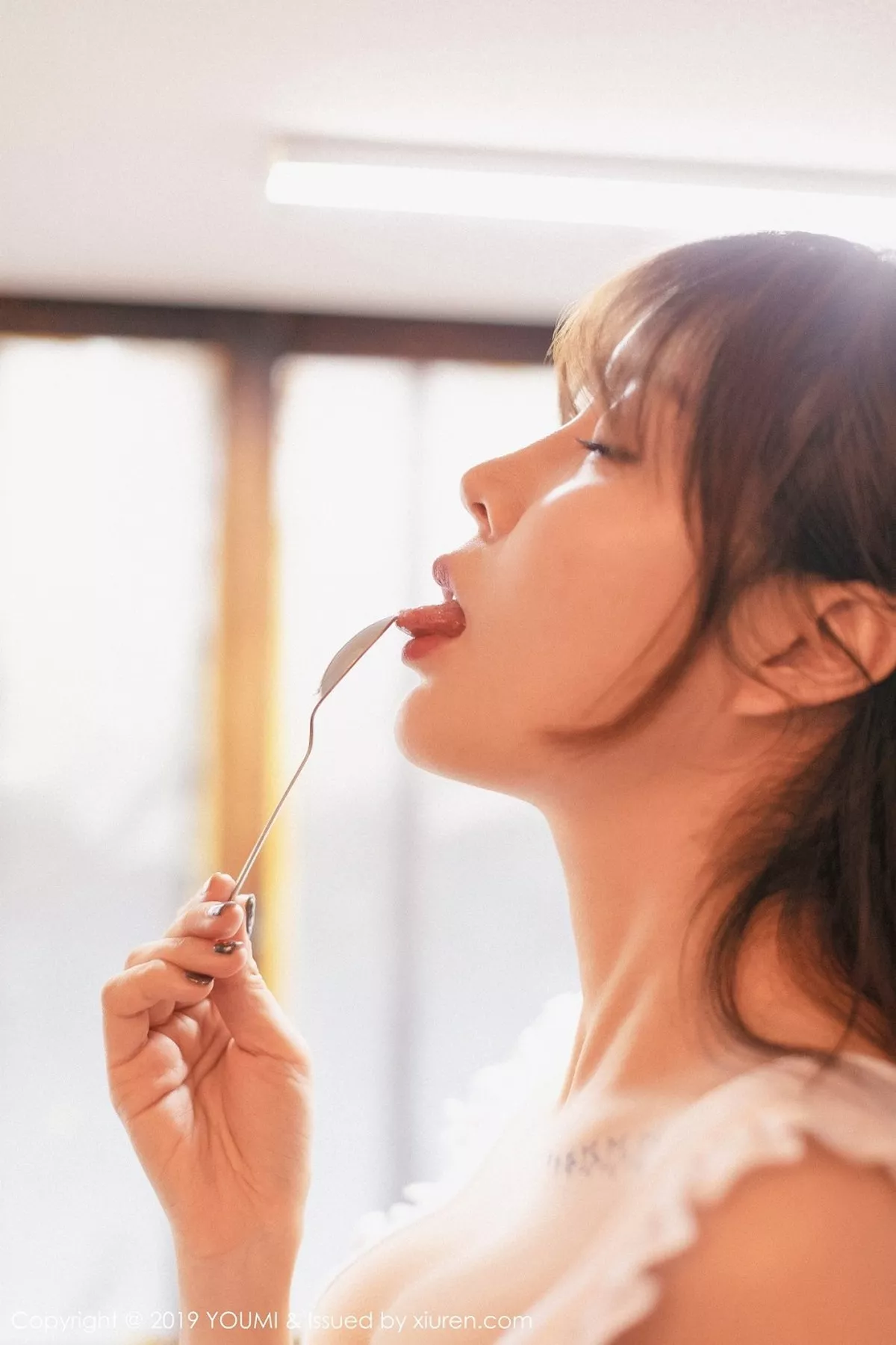 秀人集.com_[YouMi尤蜜荟]Vol.295_女神王雨纯日本旅拍私房情趣女仆装秀豪乳极致诱惑写真48P