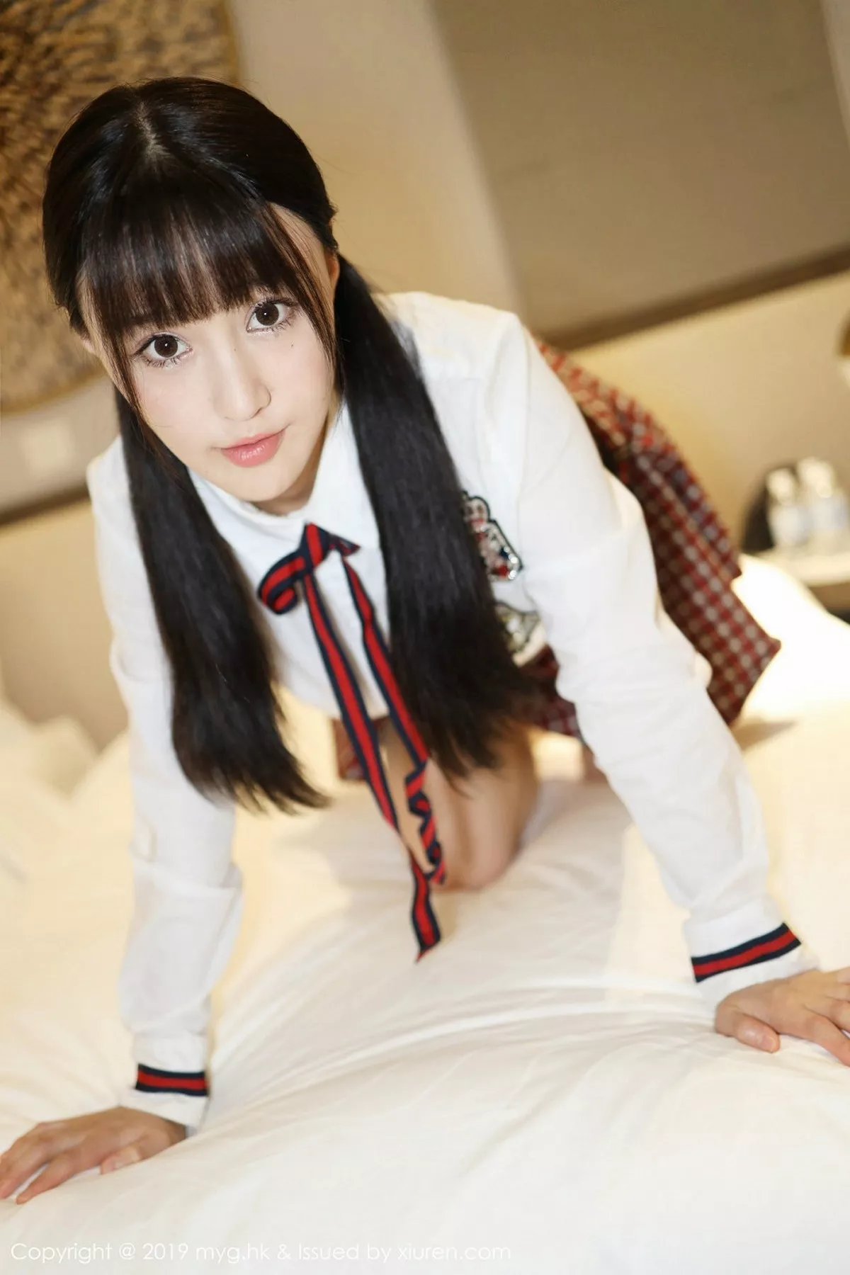 秀人集.com_[MyGirl美媛馆]Vol.355_嫩模Flower朱可儿学生装放学剧情私房床上撩人诱惑写真81P