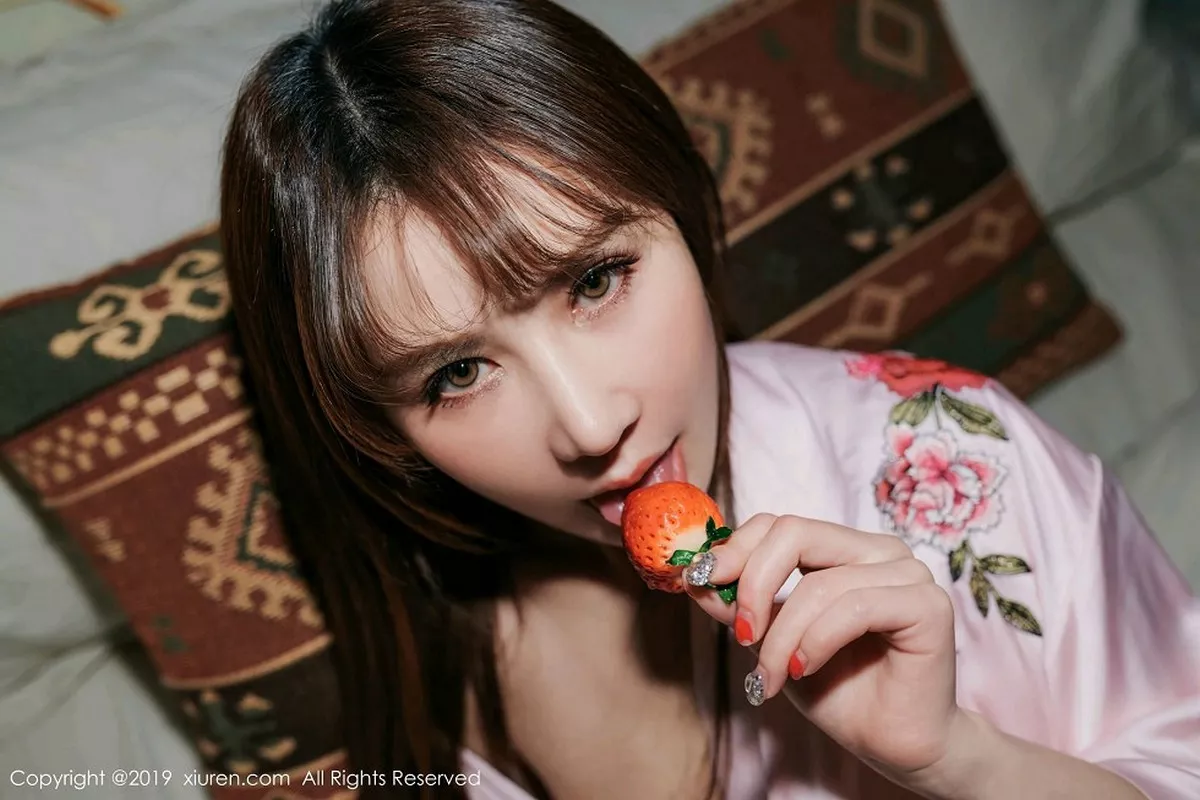 秀人集.com_[XiuRen秀人网]No.1422_嫩模苏可er粉色韵味古风内衣+蕾丝制服女仆装惹火诱惑写真47P