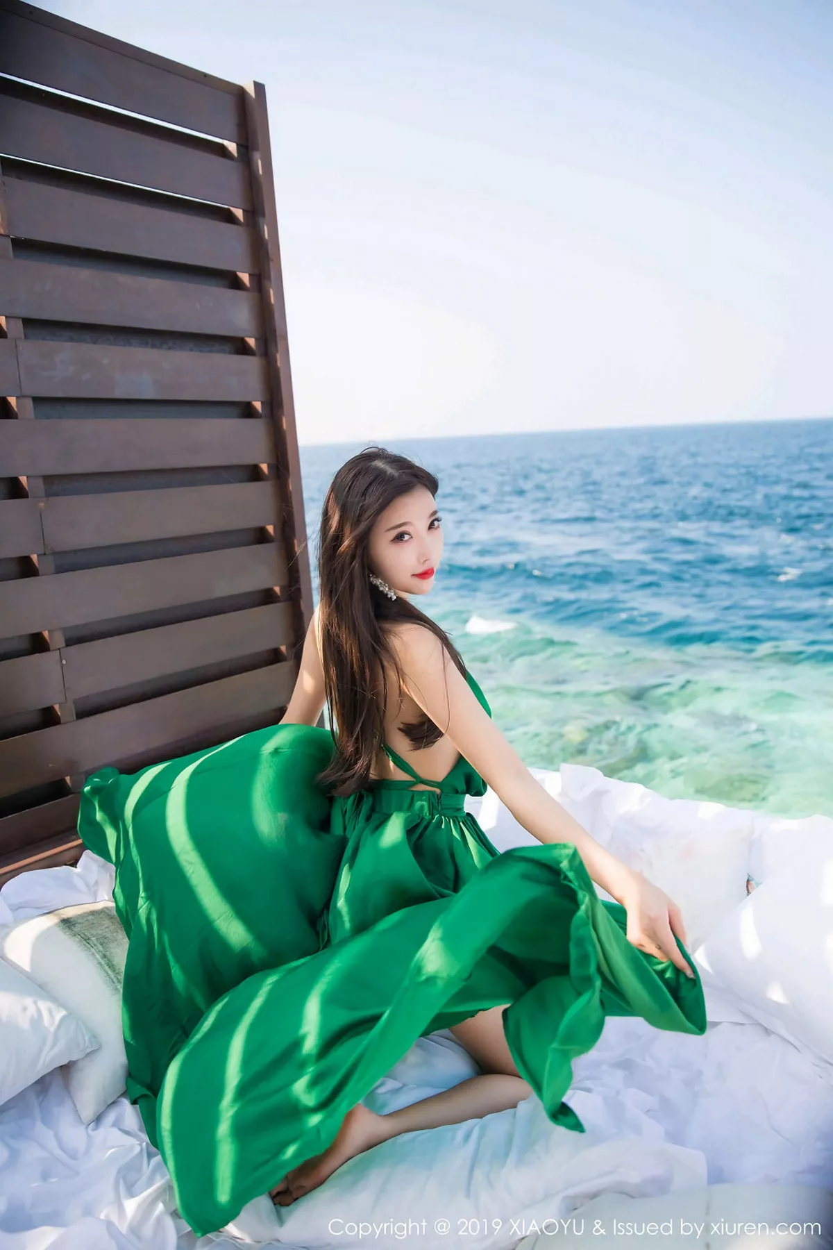 秀人集.com_[XiaoYu画语界]Vol.072_女神杨晨晨sugar马尔代夫旅拍泳池边性感比基尼完美诱惑写真45P