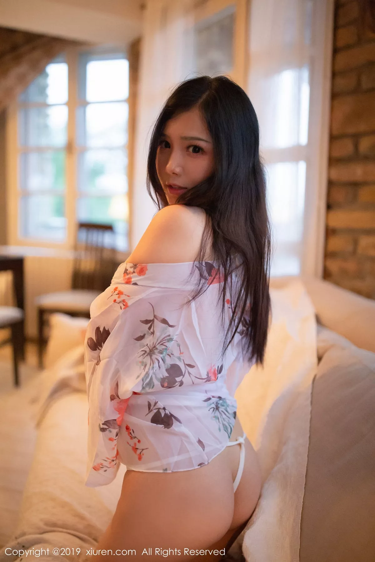 秀人集.com_[XiuRen秀人网]No.1478_女神徐微微mia东欧旅拍私房低胸和服露豪乳惹火诱惑写真40P