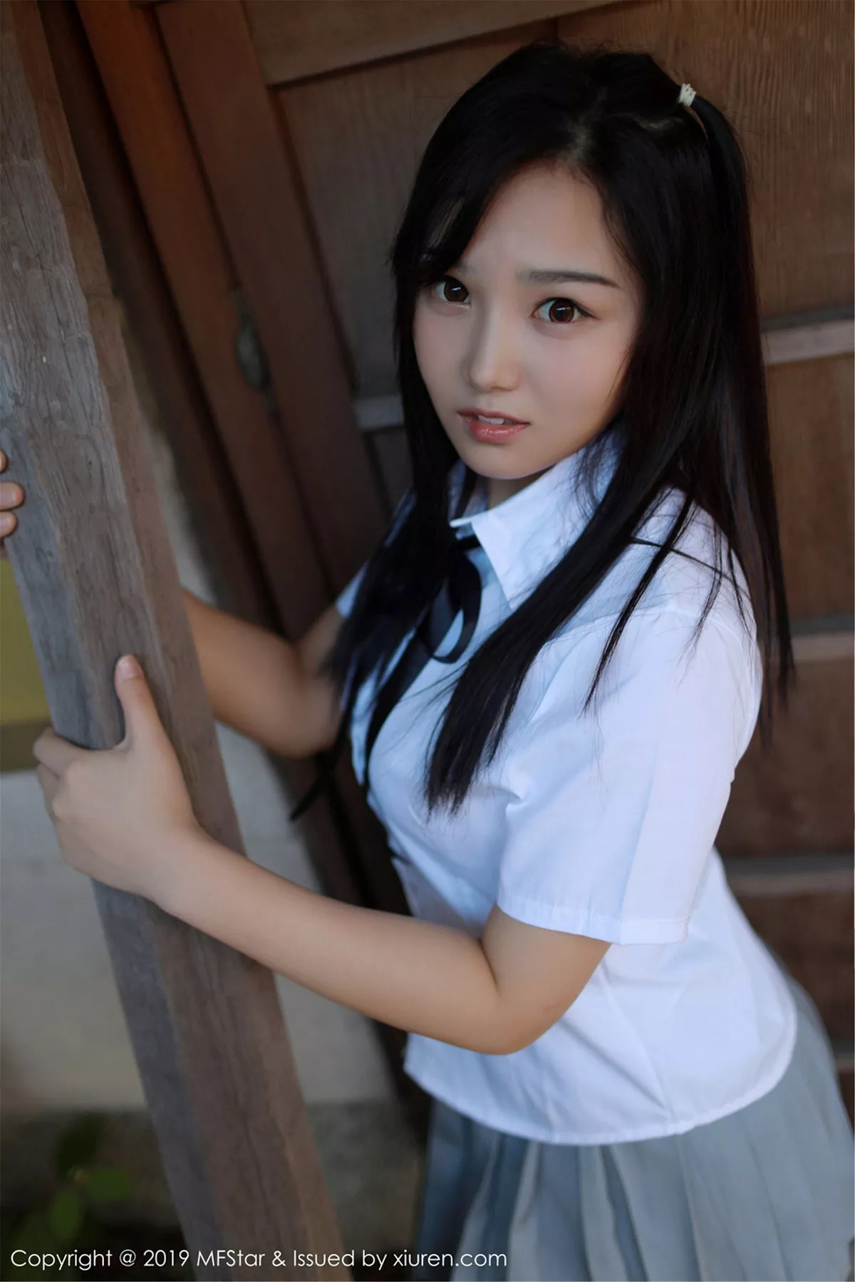 秀人集.com_[MFStar模范学院]Vol.193_女神徐微微miar日本旅拍户外学生JK制服清爽迷人写真40P