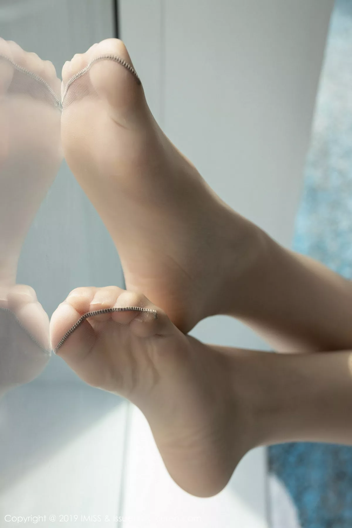 秀人集.com_[IMISS爱蜜社]Vol.354_嫩模Carry私房黑色短裙秀美腿+性感内衣秀完美身材诱惑写真46P