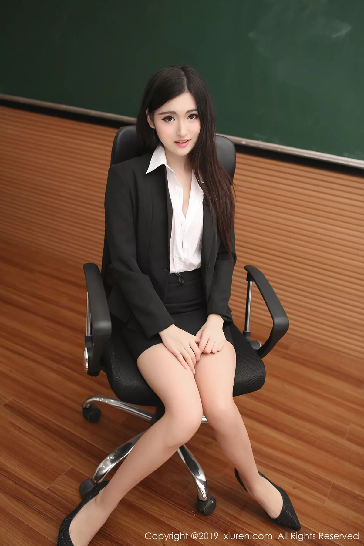 秀人集.com_[XiuRen秀人网]No.1480_嫩模沈梦瑶私房性感小厨娘大尺度露火辣美体极致诱惑写真40P