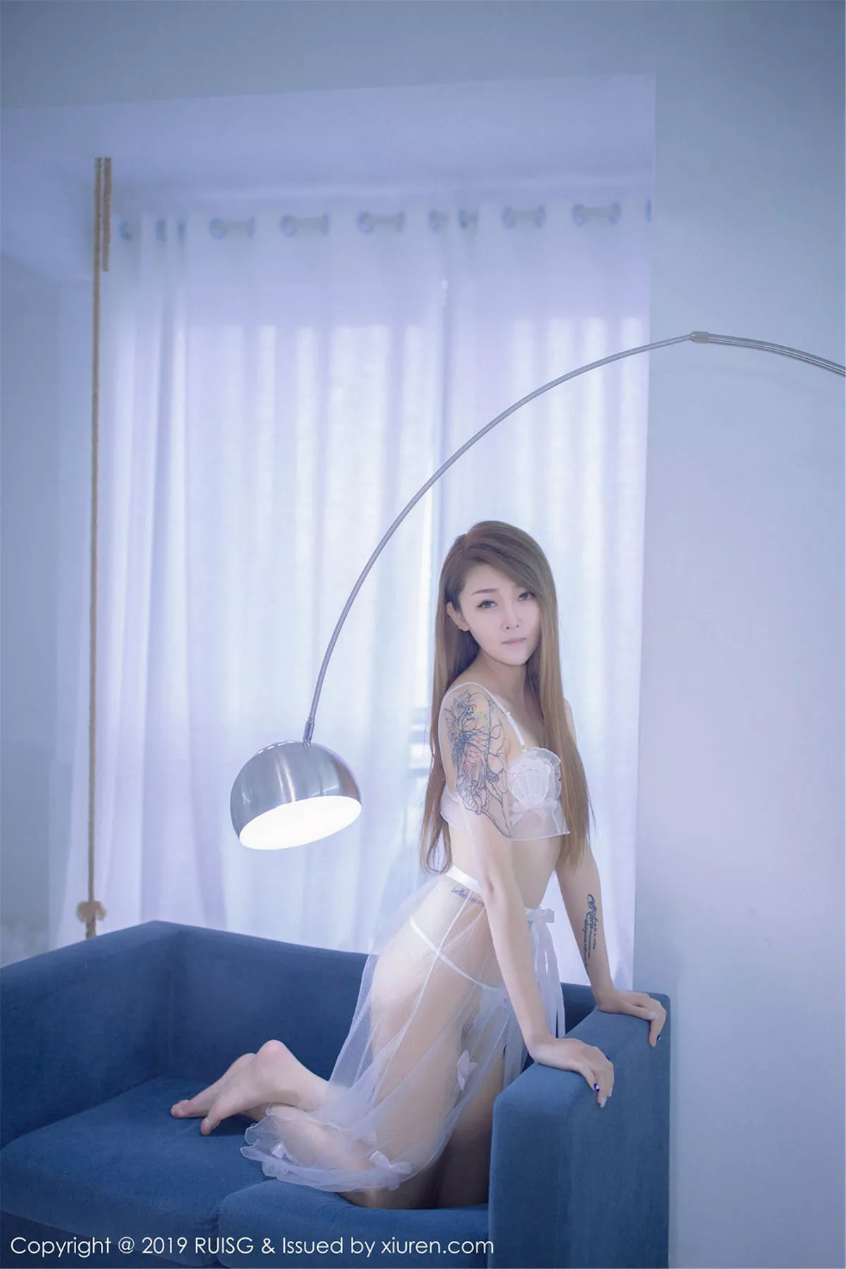 秀人集.com_[RUISG瑞丝馆]Vol.071_嫩模慕西Mona私房白色真空薄纱秀惹火身材撩人诱惑写真44P