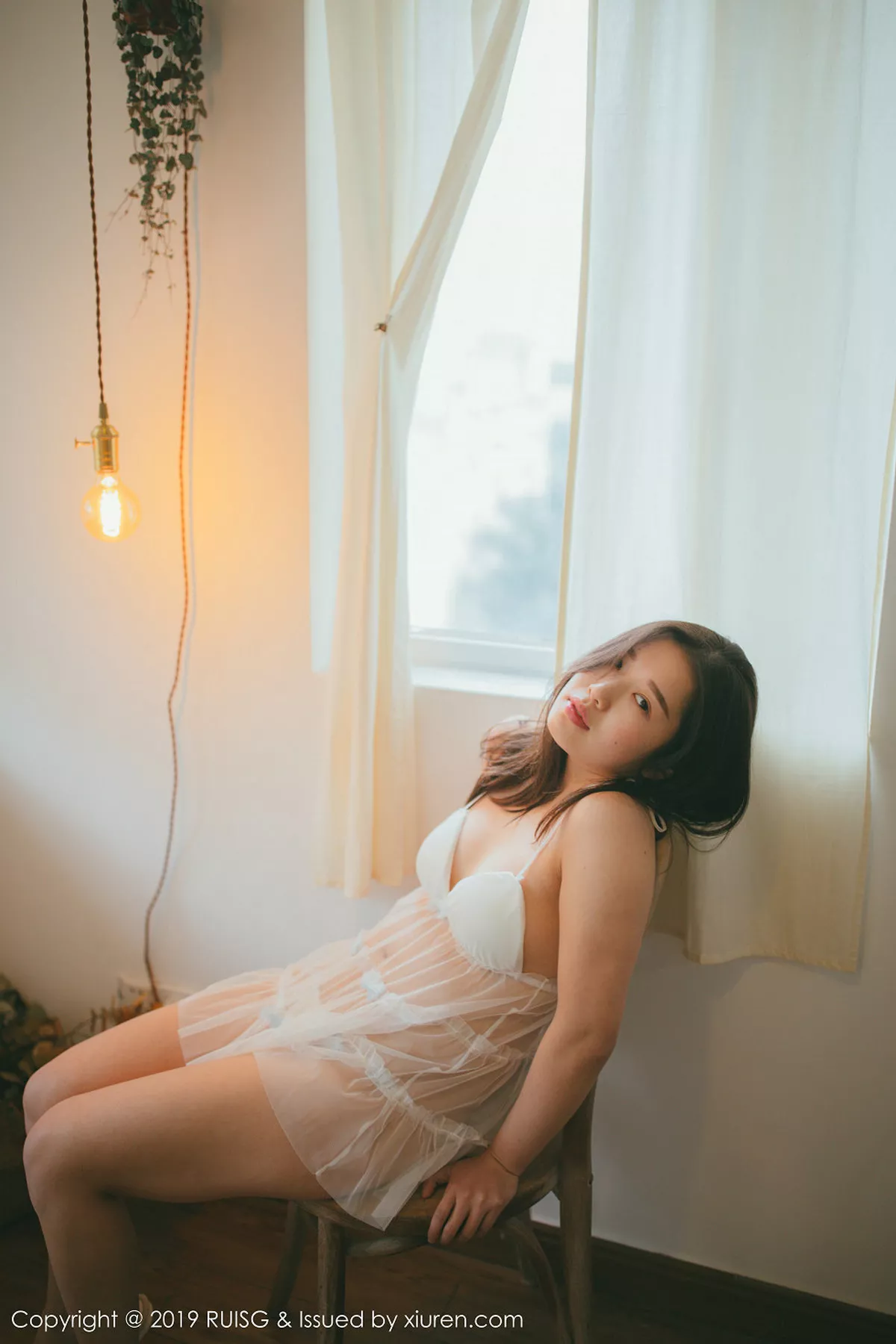 秀人集.com_[RUISG瑞丝馆]Vol.073_嫩模浪漫果味居家私房薄纱透视内衣秀完美身材诱惑写真35P