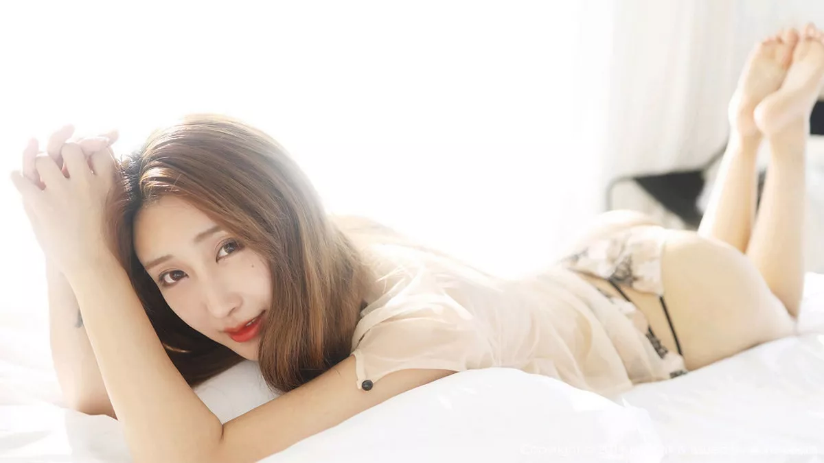 秀人集.com_[MyGirl美媛馆]Vol.375_嫩模奈美nana私房床上薄纱透视内衣配丁字裤惹火诱惑写真63P