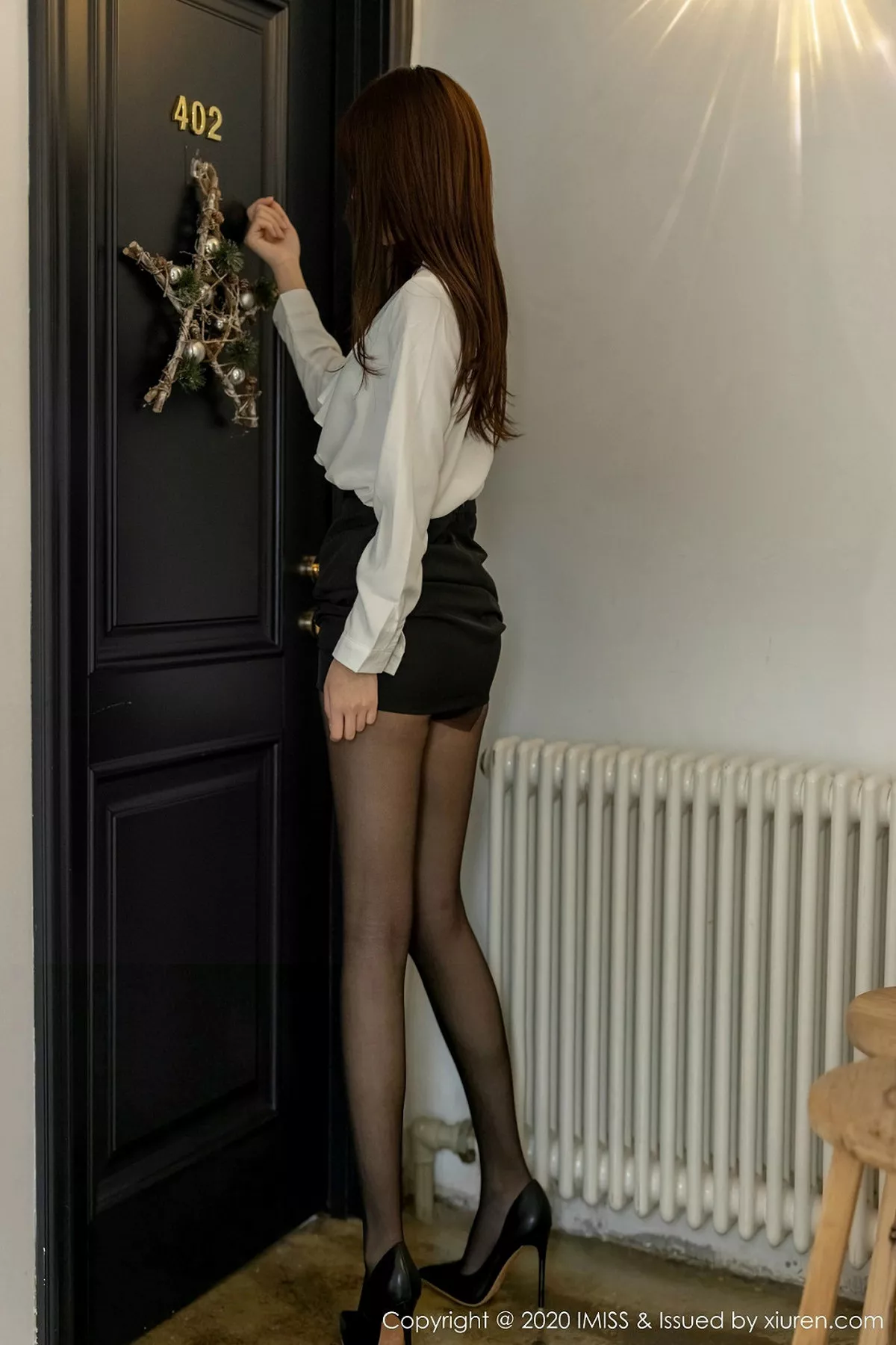 秀人集.com_[IMISS爱蜜社]Vol.437_嫩模九月生私房诱人OL丝袜秀红色蕾丝内衣撩人诱惑写真68P