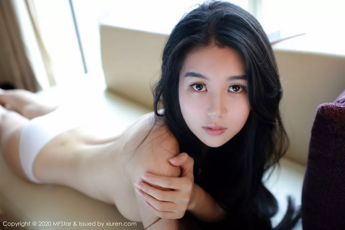秀人集.com_[MFStar模范学院]Vol.276_嫩模王梓童Doirs私房大尺度全裸秀火辣胴体诱人写真48P