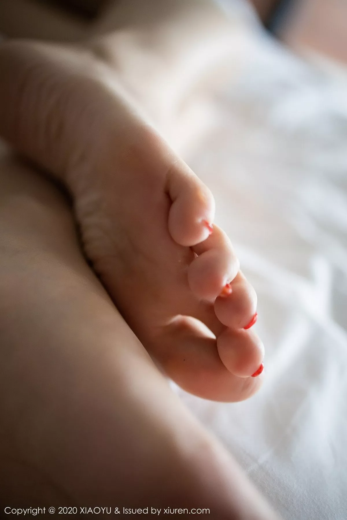 秀人集.com_[XiaoYu画语界]Vol.259_嫩模顾乔楠私房黑色高叉连体衣半脱露傲人豪乳极致诱惑写真65P