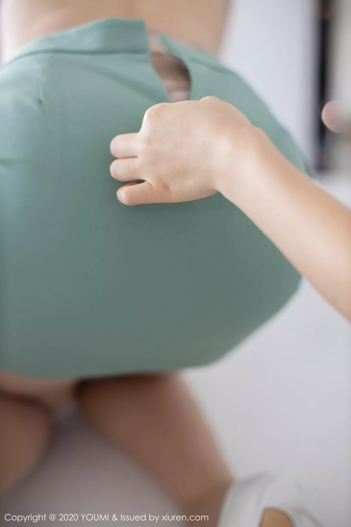 秀人集.com_[YouMi尤蜜荟]Vol.412_女神王雨纯普吉岛旅拍女管家剧情全裸上身露豪乳诱惑写真112P