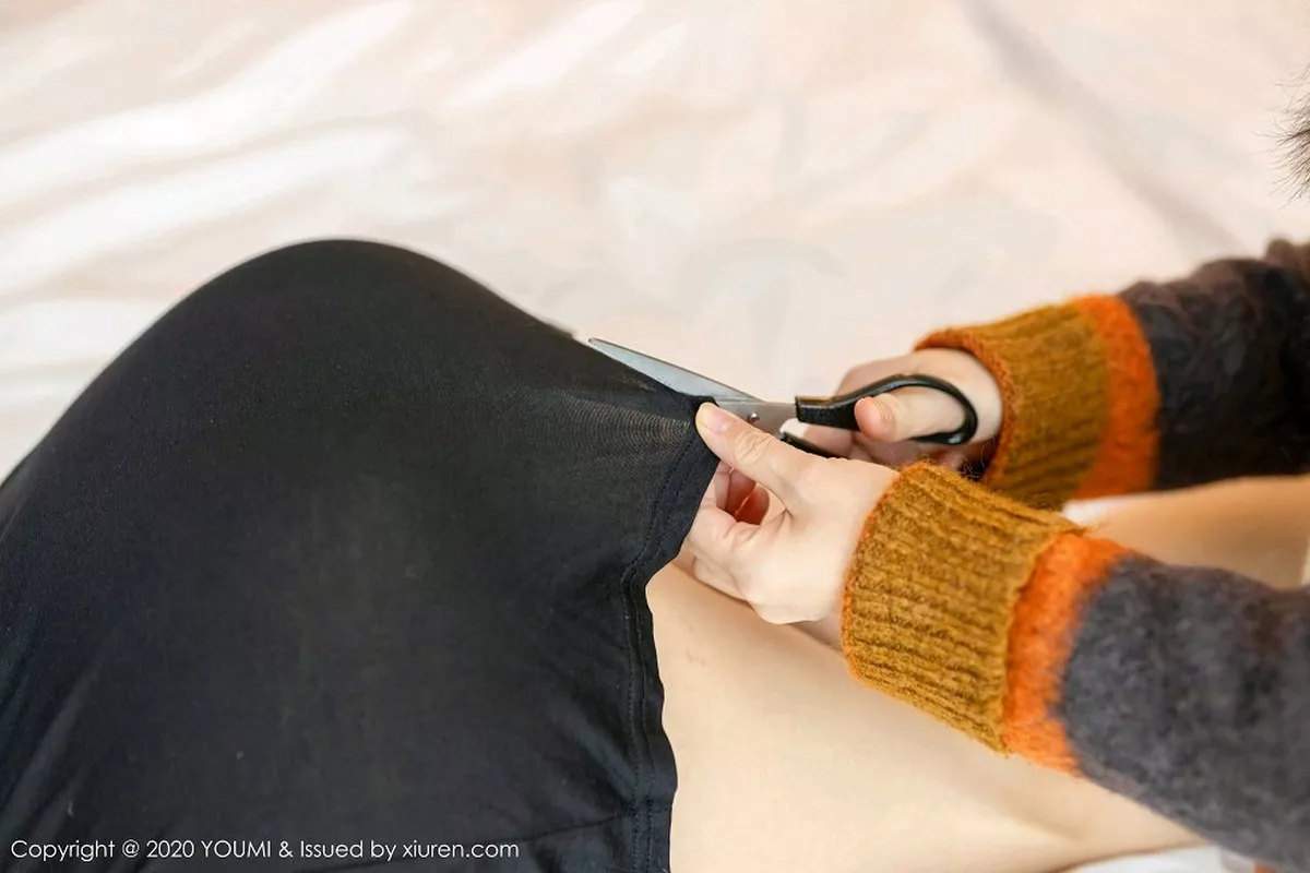 秀人集.com_[YouMi尤蜜荟]Vol.429_女神周于希Sandy《束缚の爱》主题真空吊带连身裙撩人诱惑写真115P