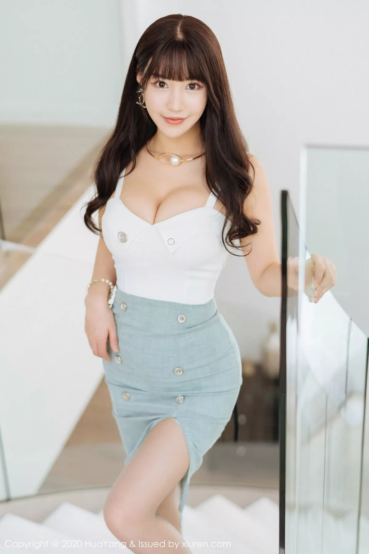 秀人集.com_[HuaYang花漾]Vol.226_嫩模朱可儿普吉岛旅拍性感内衣秀豪乳无内肉丝惹火诱惑写真52P