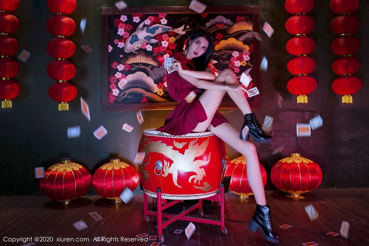 秀人集.com_[XiuRen秀人网]No.2061_嫩模葛征Model私房赌神邱淑贞仿妆造型秀修长美腿诱惑写真83P