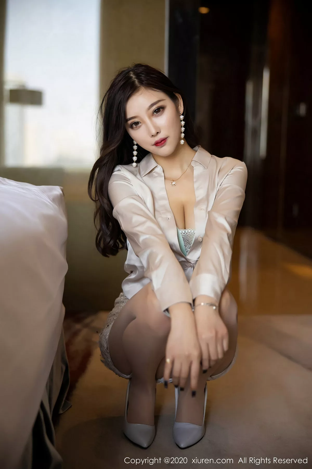 秀人集.com_[XiuRen秀人网]No.1974_女神杨晨晨sugar私房衬衣配短裙半脱露性感内衣完美诱惑写真65P