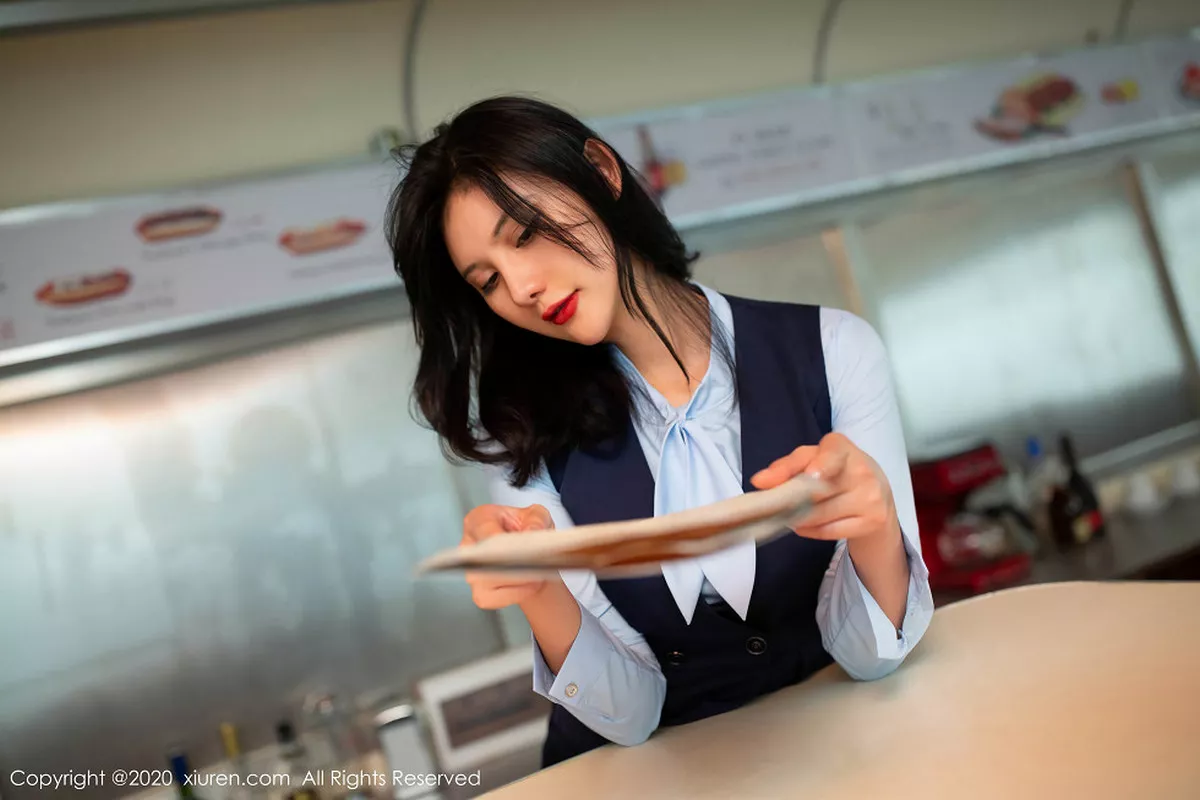秀人集.com_[XiuRen秀人网]No.1979_嫩模就是阿朱啊餐厅经理主题超薄无内肉丝秀翘臀惹火诱惑写真87P
