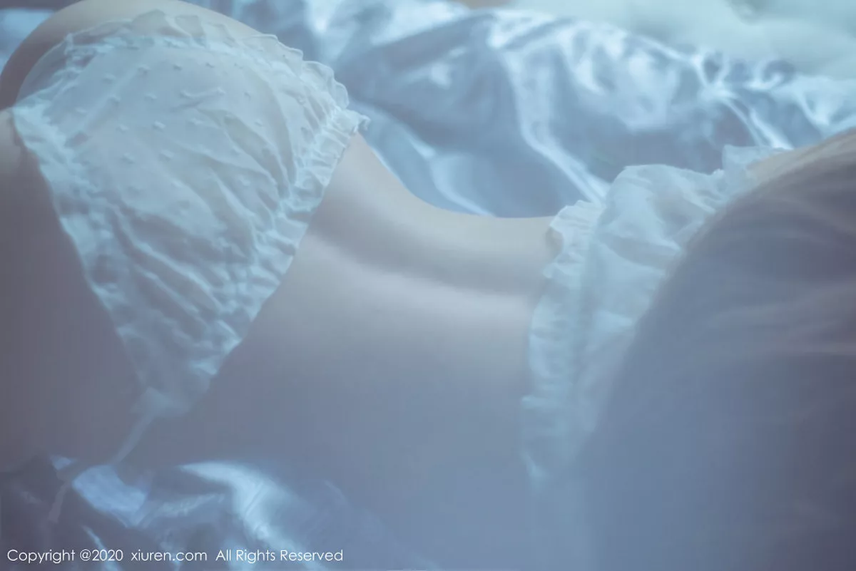 秀人集.com_[XiuRen秀人网]No.1980_嫩模沈梦瑶私房纯白蕾丝内衣透视秀火辣身材完美诱惑写真40P