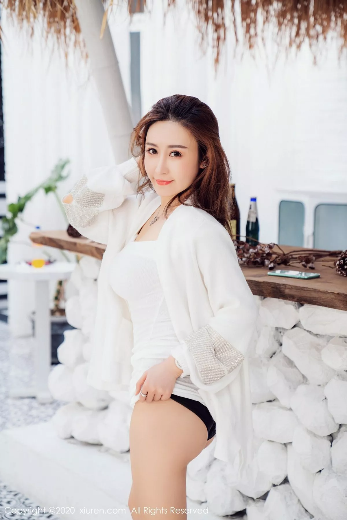 秀人集.com_[XiuRen秀人网]No.2121_嫩模周井空私房白色透亮低胸衣秀白嫩豪乳撩人诱惑写真40P