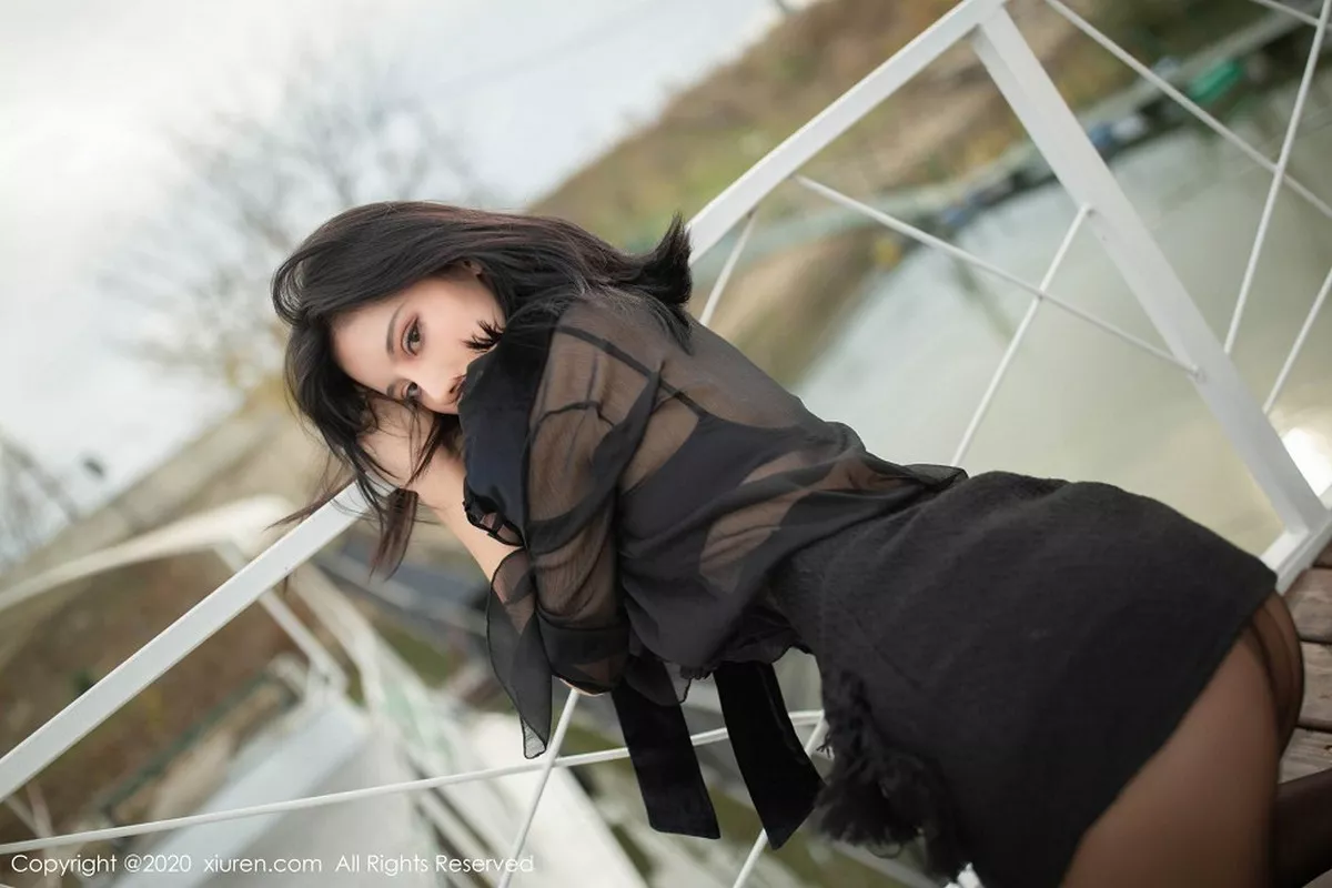 秀人集.com_[XiuRen秀人网]No.2128_嫩模就是阿朱啊东欧旅拍置业顾问主题破烂黑丝袜诱人写真69P