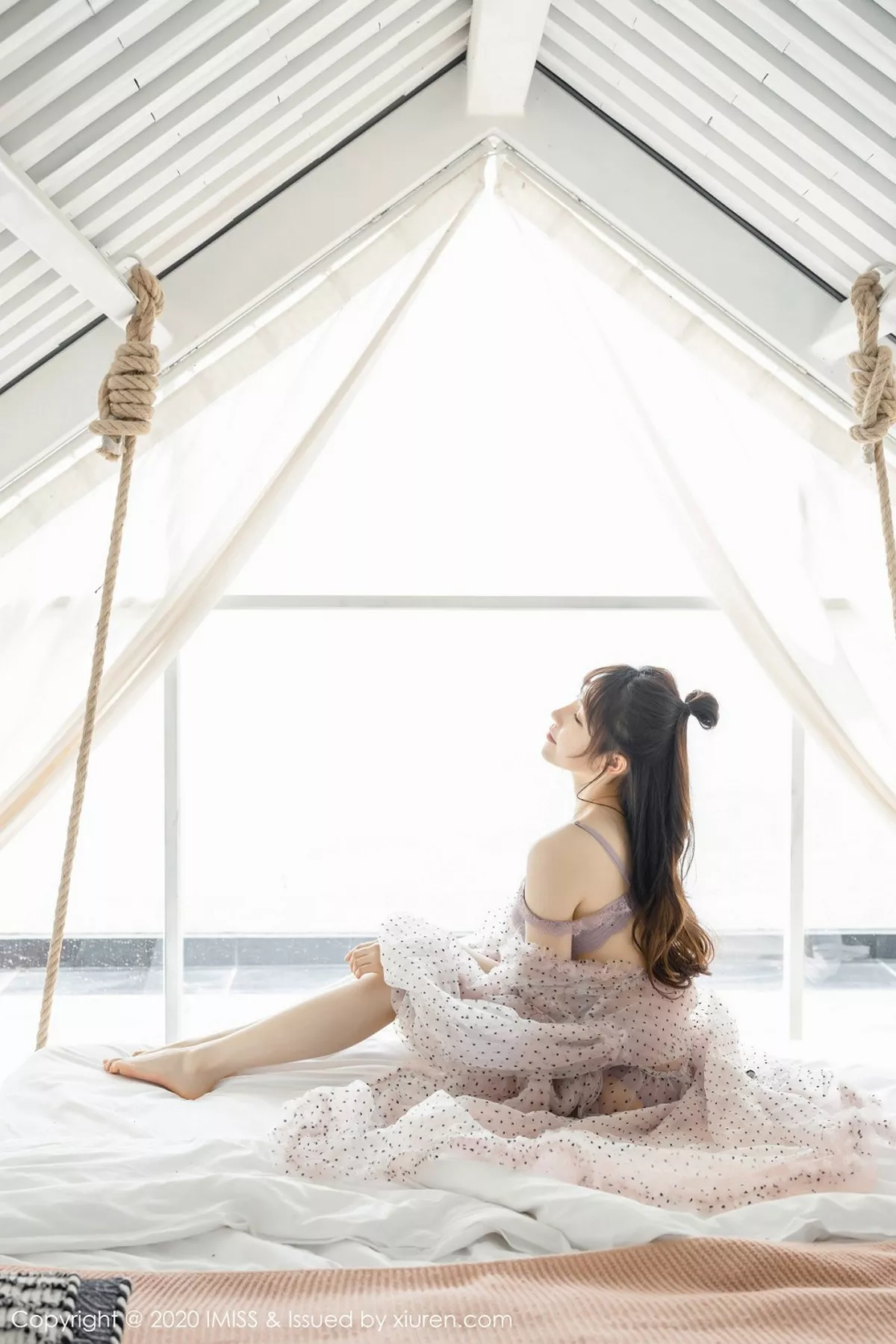 秀人集.com_[IMISS爱蜜社]Vol.457_气质女神Lynn刘奕宁私房超透连身裙露性感内衣撩人诱惑写真52P