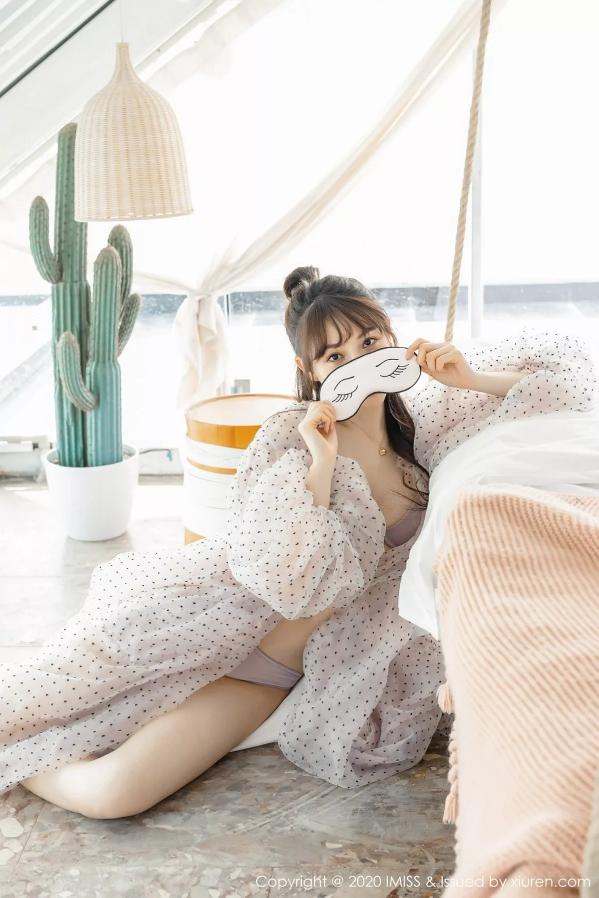 秀人集.com_[IMISS爱蜜社]Vol.457_气质女神Lynn刘奕宁私房超透连身裙露性感内衣撩人诱惑写真52P