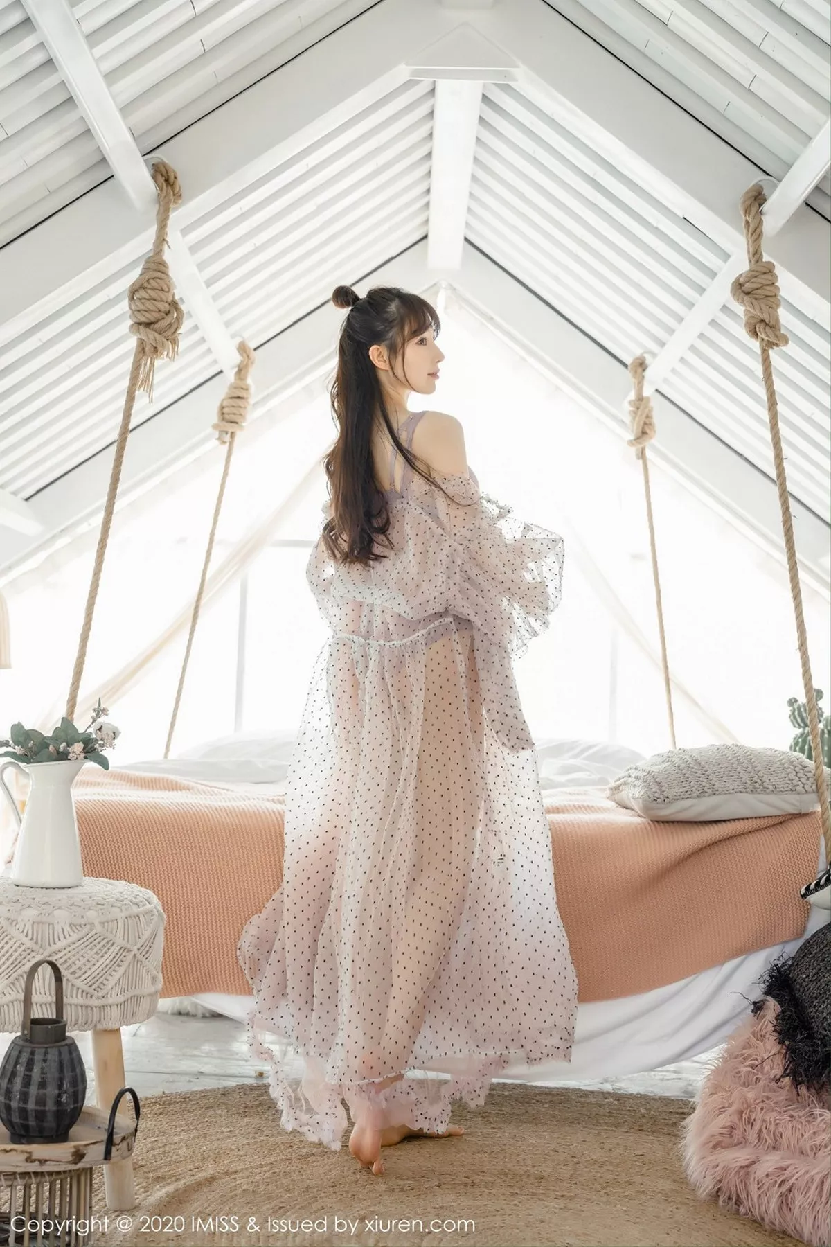 秀人集.com_[IMISS爱蜜社]Vol.457_气质女神Lynn刘奕宁私房超透连身裙露性感内衣撩人诱惑写真52P