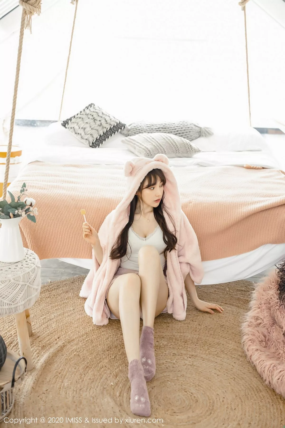 秀人集.com_[IMISS爱蜜社]Vol.457_气质女神Lynn刘奕宁私房超透连身裙露性感内衣撩人诱惑写真52P