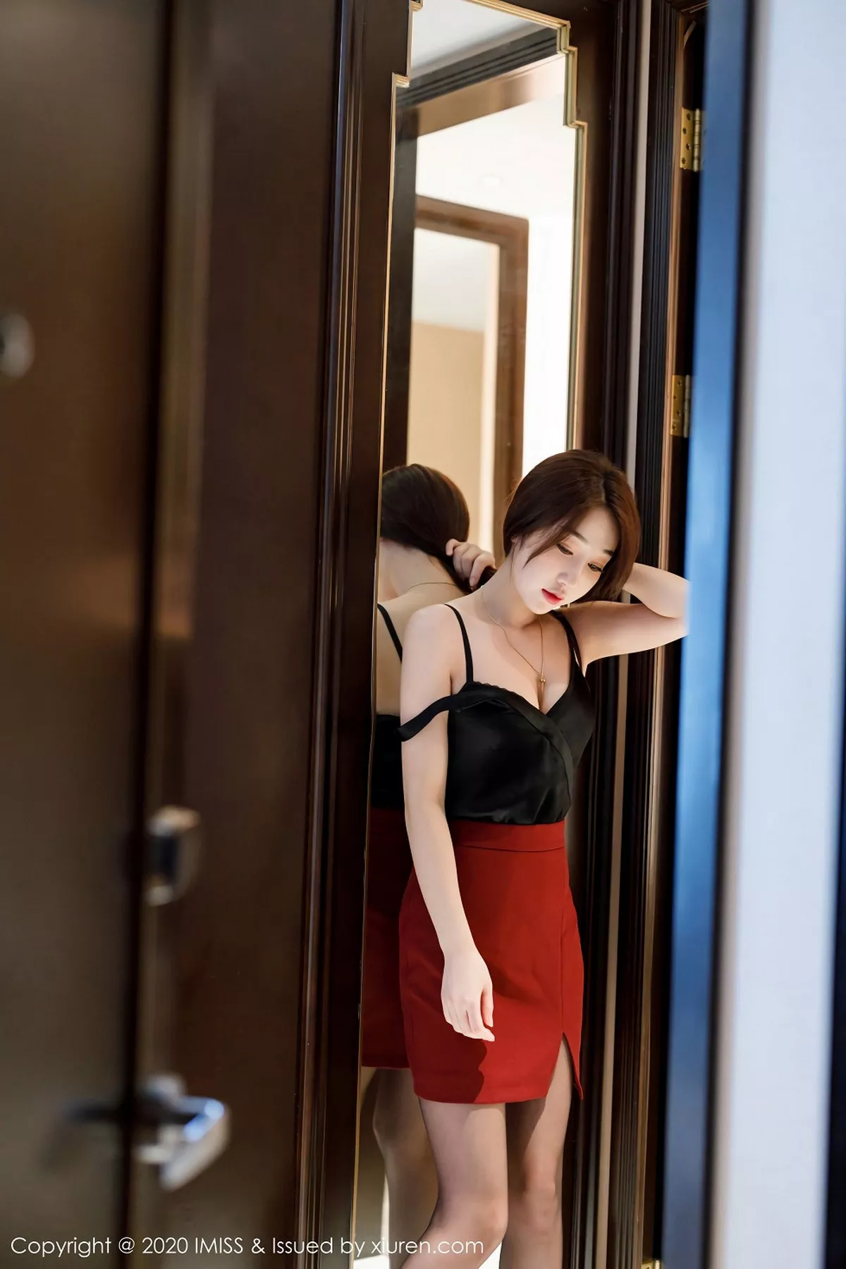 秀人集.com_[IMISS爱蜜社]Vol.459_嫩模九月生私房性感黑色内衣配开档黑丝裤袜撩人诱惑写真80P