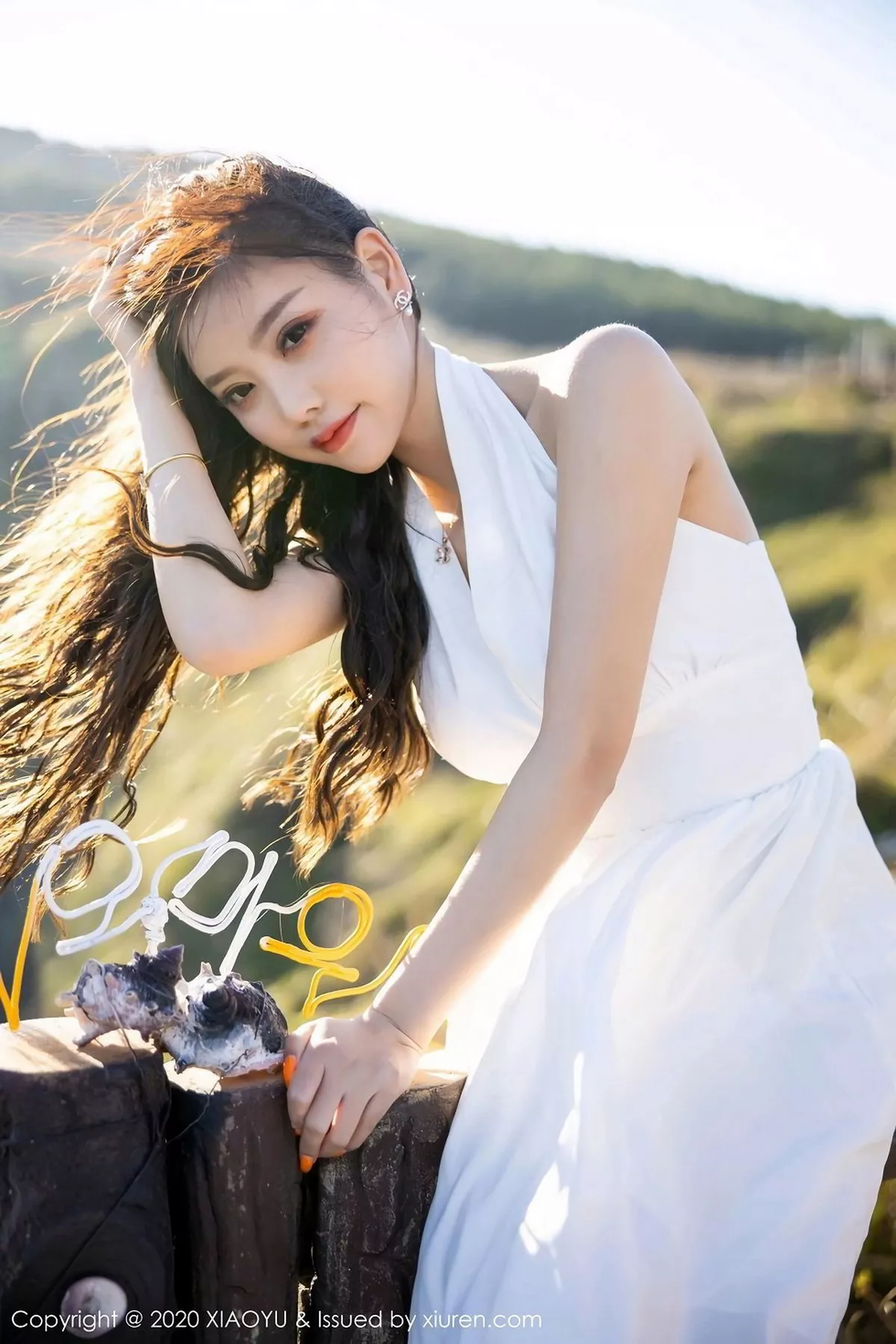 秀人集.com_[XiaoYu画语界]Vol.286_女神杨晨晨sugar济州岛旅拍私房银色吊裙半脱露豪乳诱惑写真83P