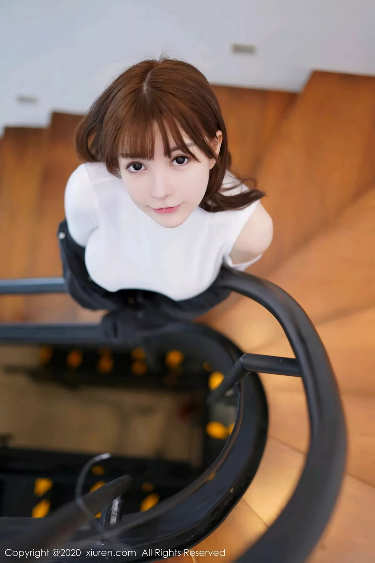 秀人集.com_[XiuRen秀人网]No.2147_嫩模UU酱户外脱黑色外套露魔鬼身材童颜巨乳完美诱惑写真83P