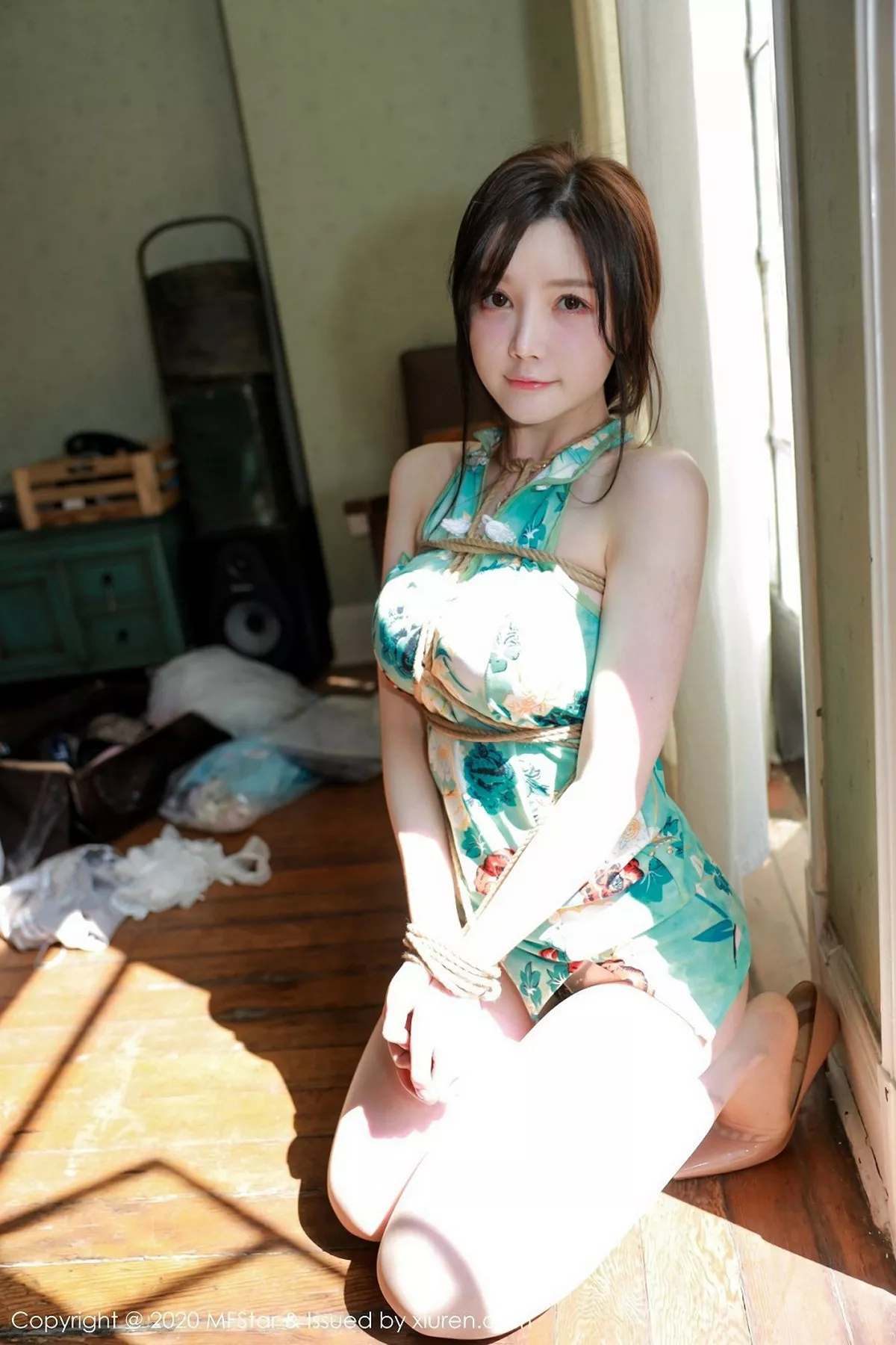 秀人集.com_[MFStar模范学院]Vol.293_女神糯美子Mini私房古韵旗袍情趣捆绑艺极致丝袜诱惑写真56P