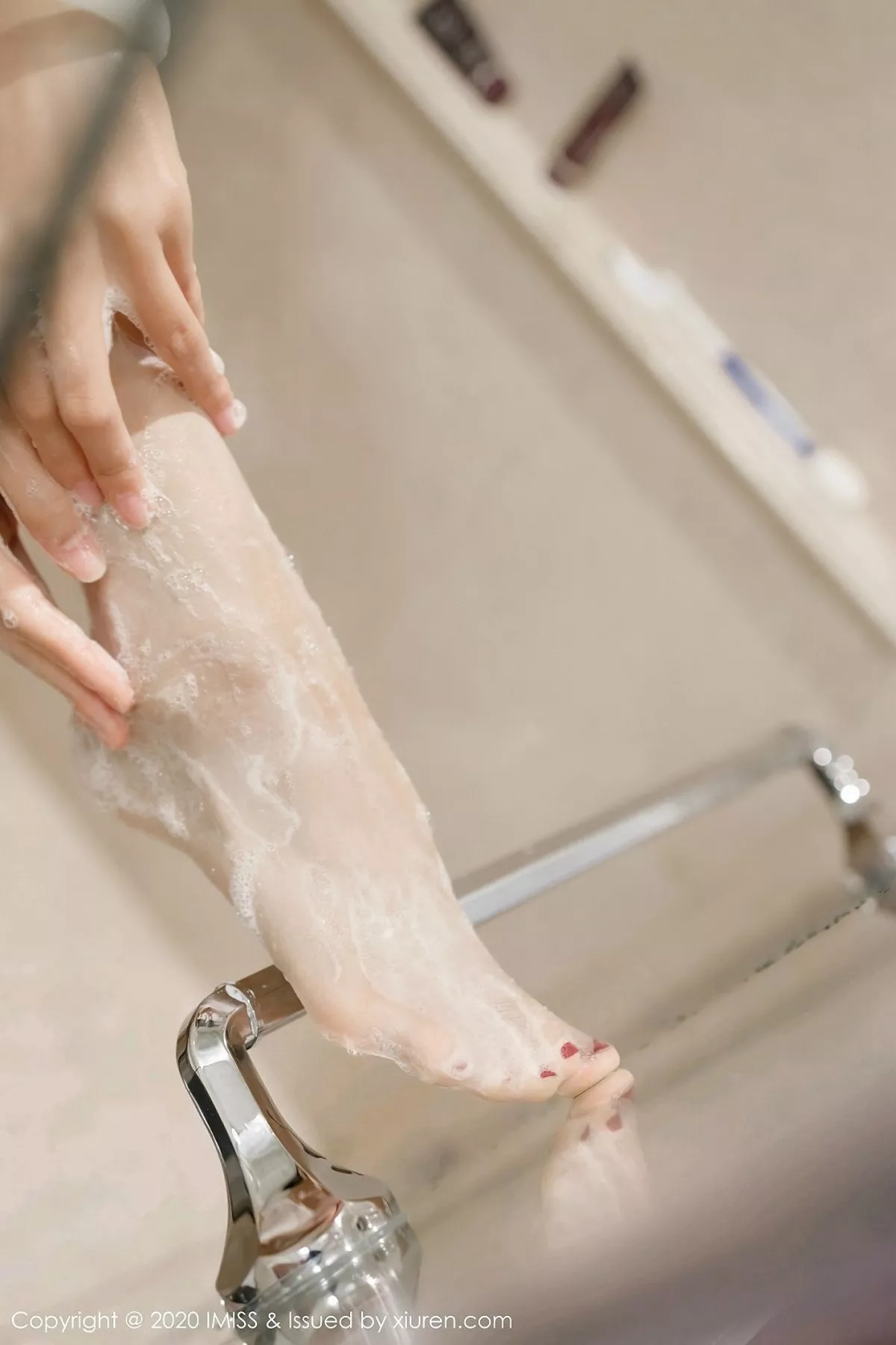 秀人集.com_[IMISS爱蜜社]Vol.451_嫩模蓝夏Akasha私房浴室白色高叉连体衣湿身透视诱惑写真74P