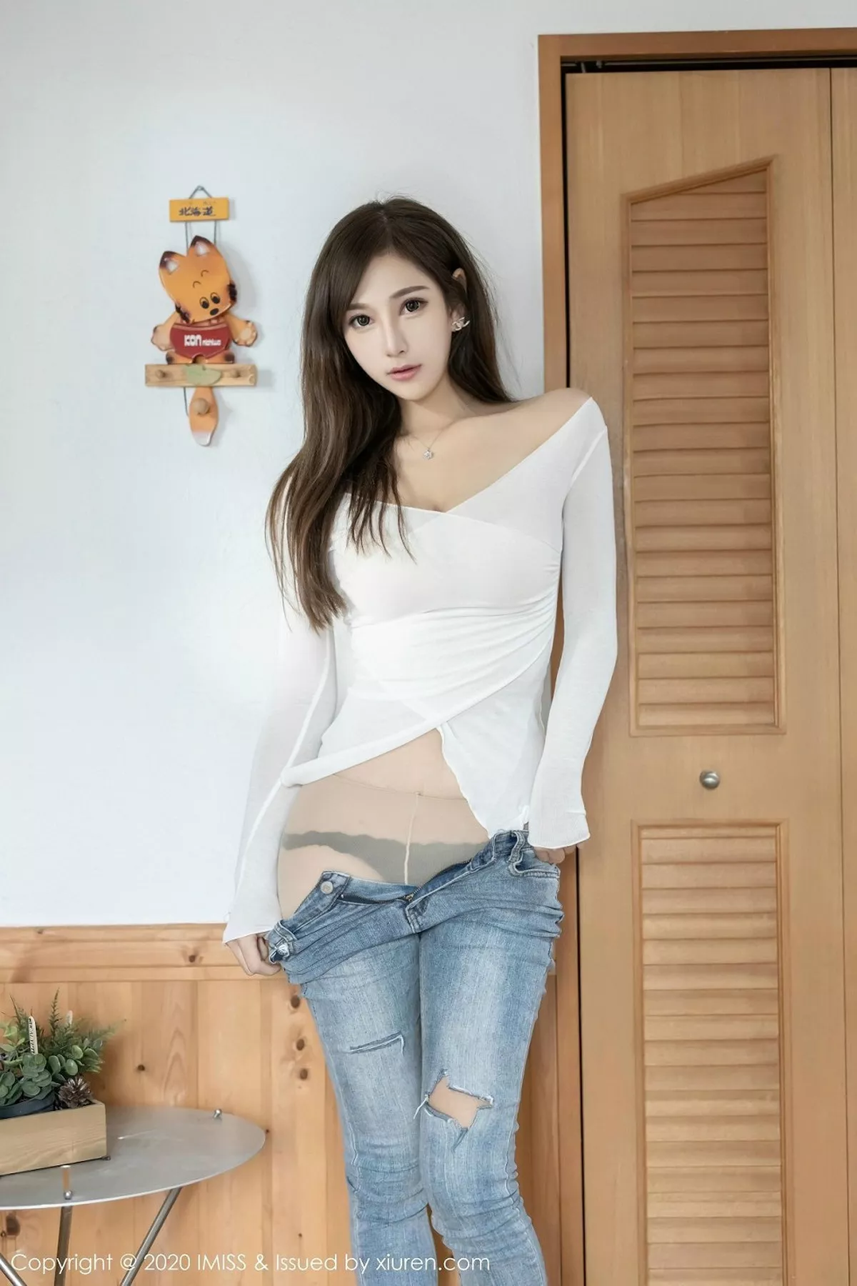 秀人集.com_[IMISS爱蜜社]Vol.452_气质女神Lavinia北海道旅拍私房黑色蕾丝内衣完美诱惑写真63P