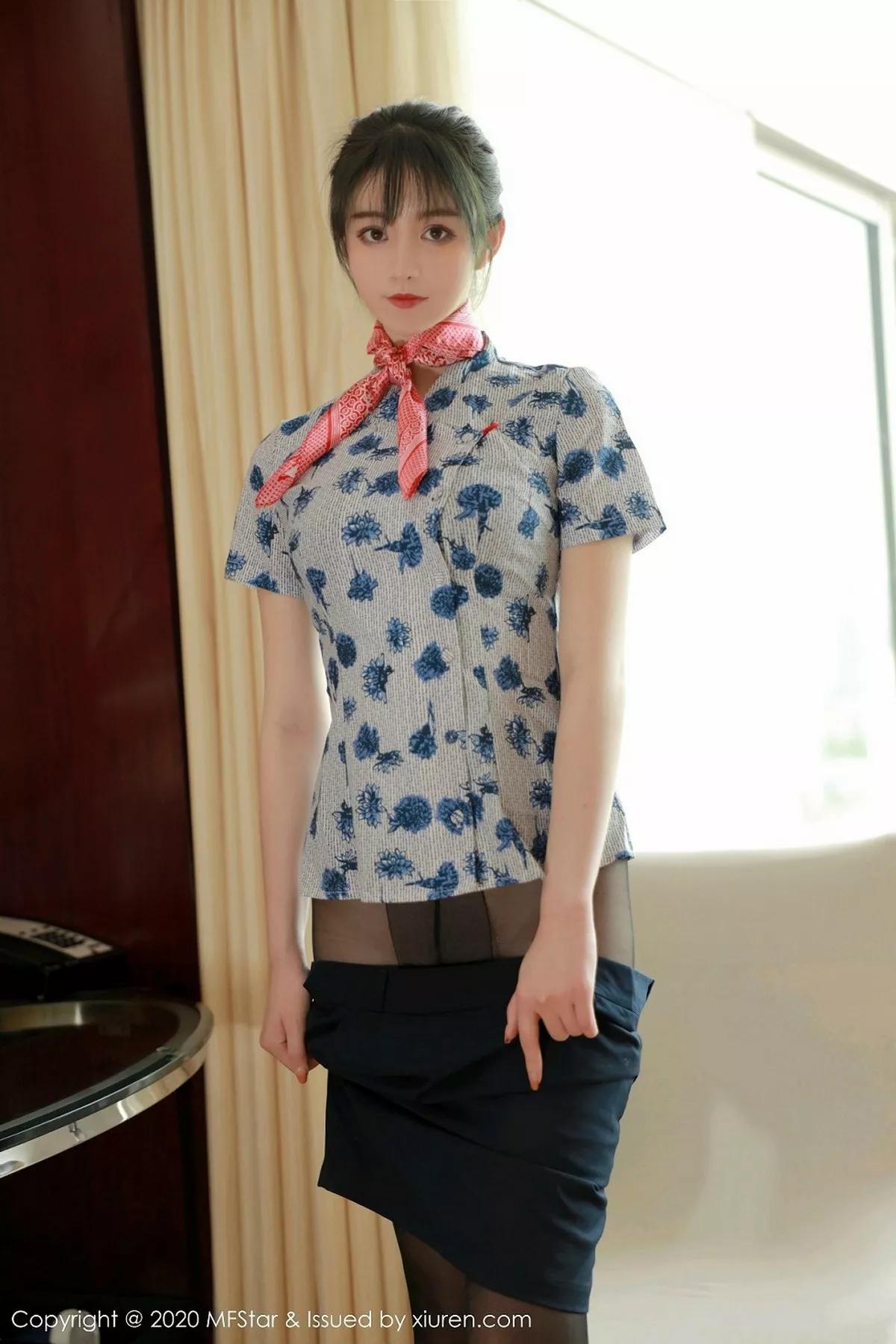 秀人集.com_[MFStar模范学院]Vol.317_嫩模yoo优优私房空乘制服配无内黑丝裤袜撩人诱惑写真47P