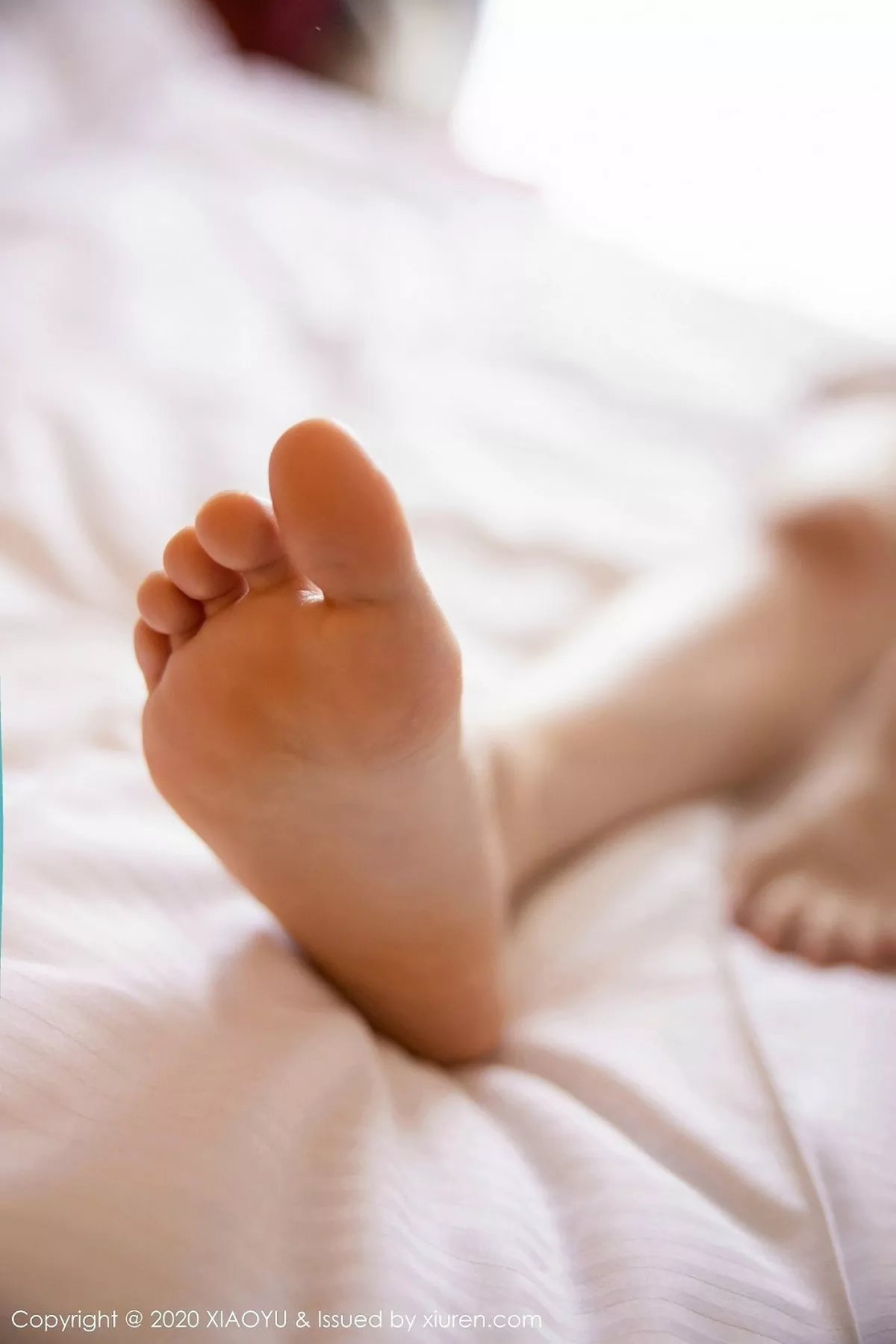 秀人集.com_[XiaoYu画语界]Vol.298_嫩模允儿Claire私房猩红诱人内衣撩人姿势极致诱惑写真75P