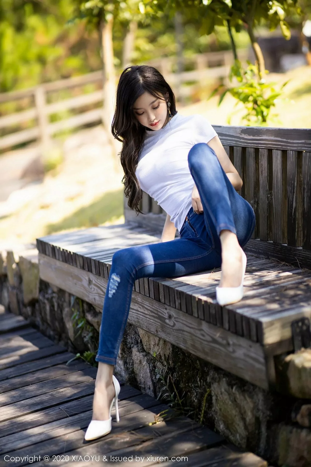 秀人集.com_[XiaoYu画语界]Vol.300_女神杨晨晨sugar私房床上脱牛仔裤露性感内衣完美诱惑写真92P