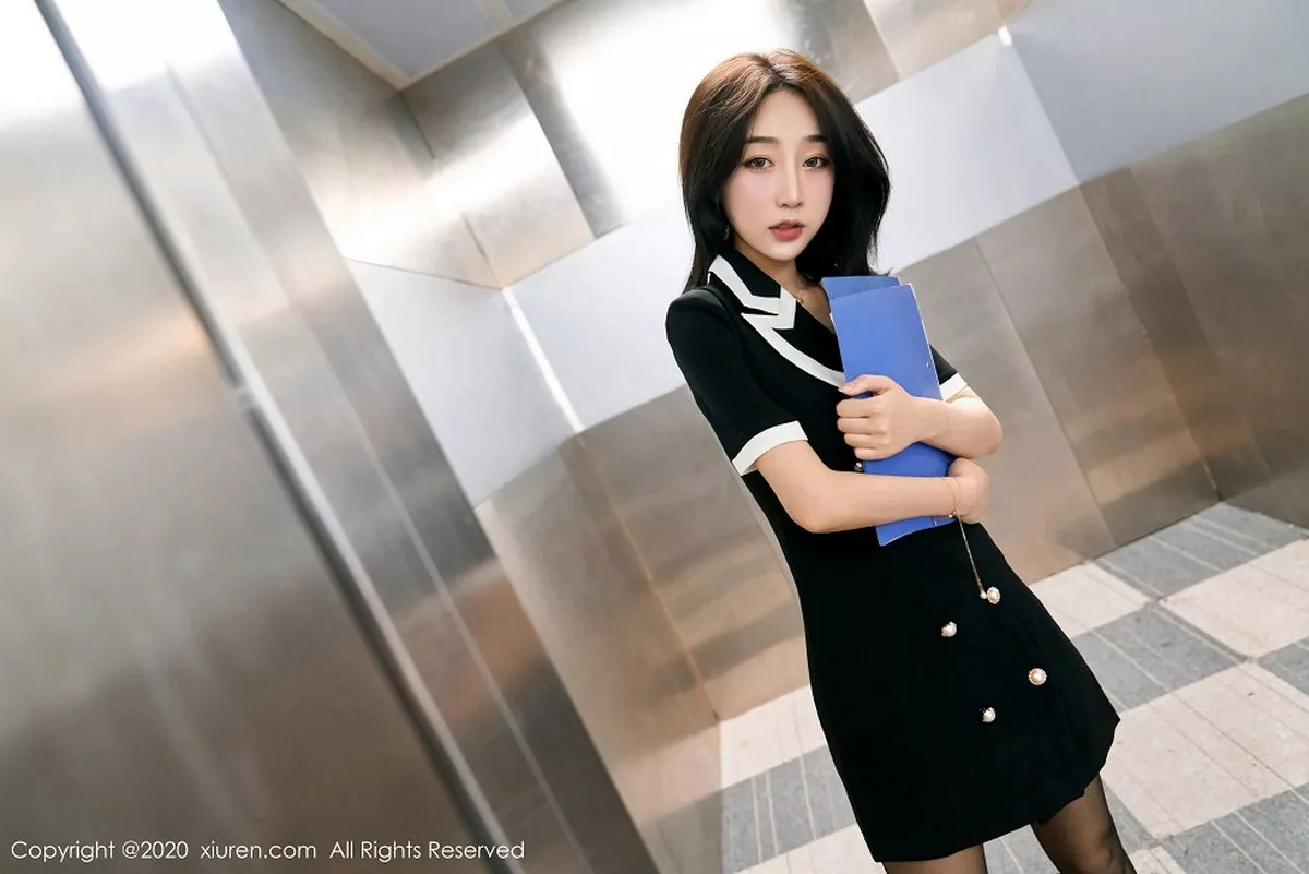 秀人集.com_[XiuRen秀人网]No.2216_嫩模九月生心愿旅拍职场秘书主题性感内衣配黑丝裤袜诱惑写真69P